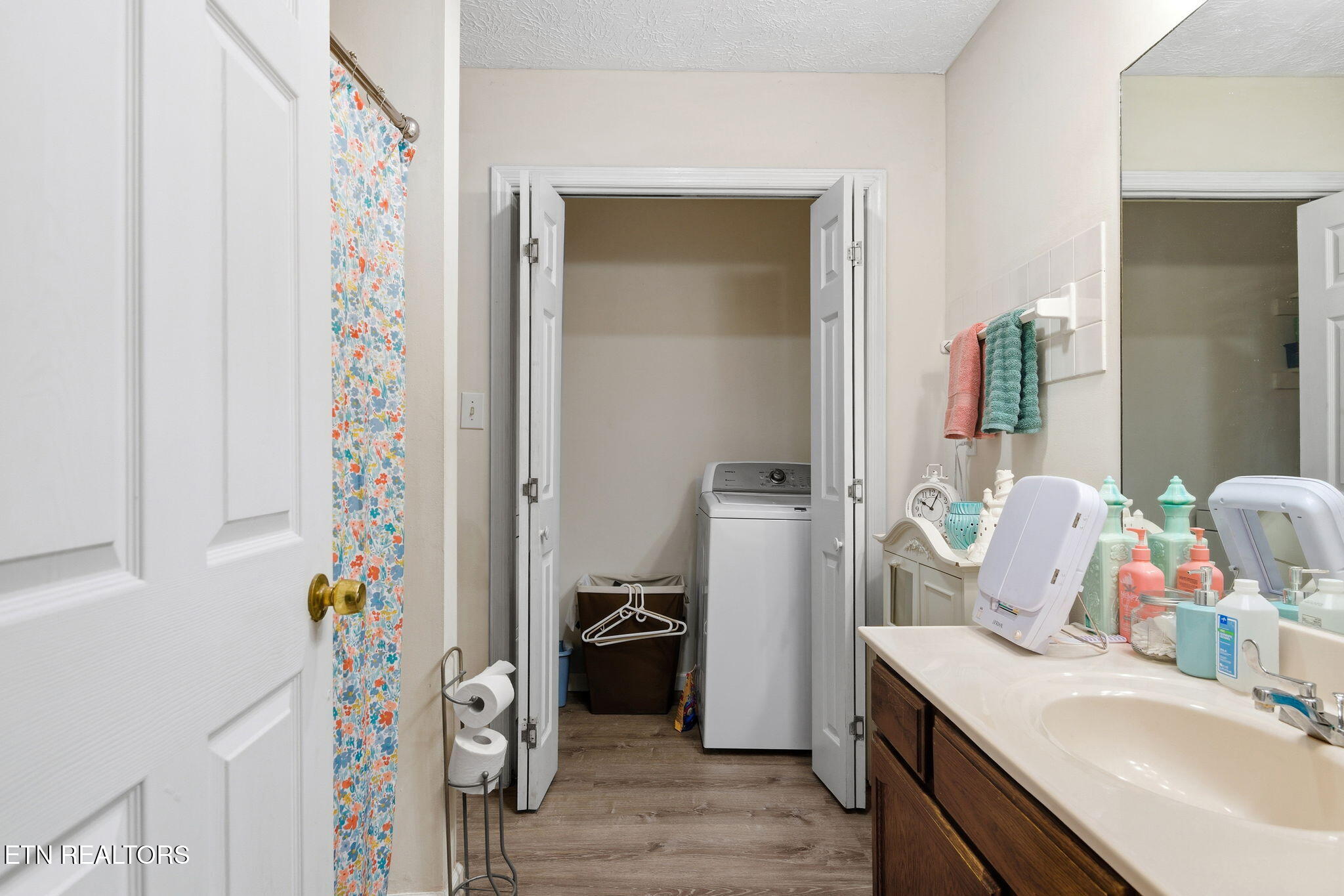 717 Shaw Street Clinton TN 37716