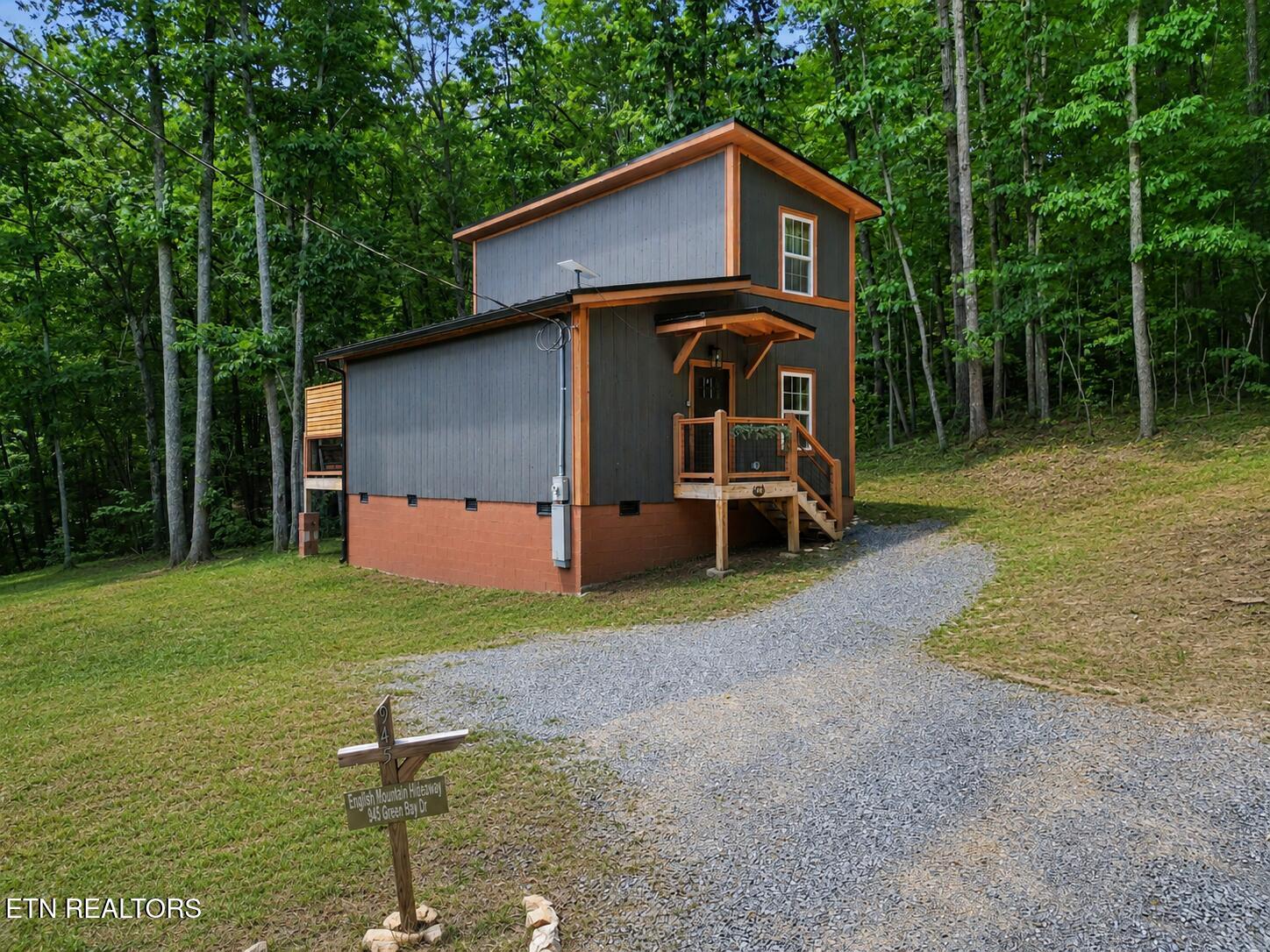 945 Green Bay Drive Sevierville TN 37876
