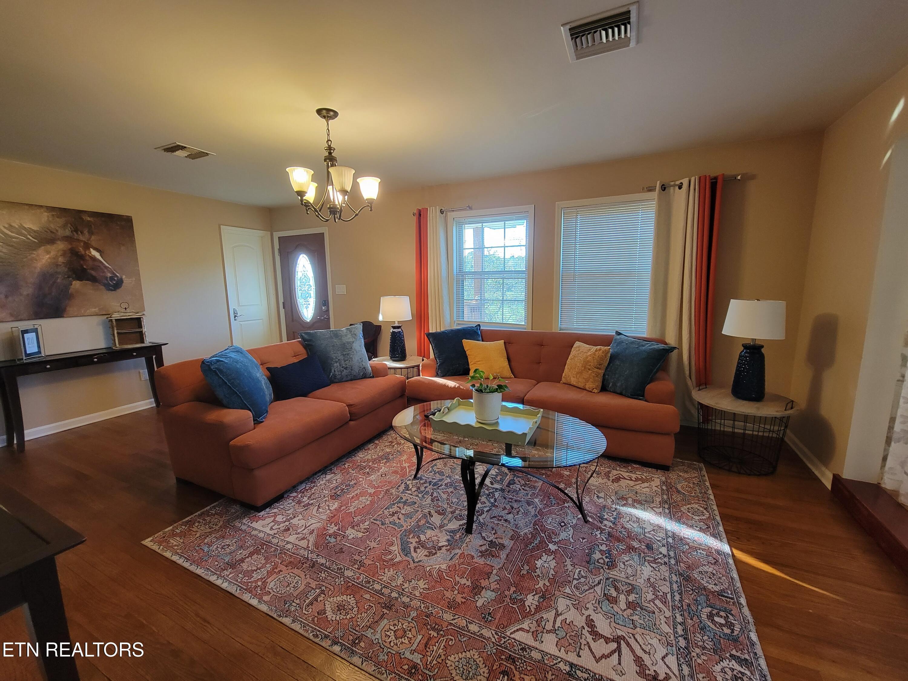 1192 Lakeview Road Lenoir City TN 37772