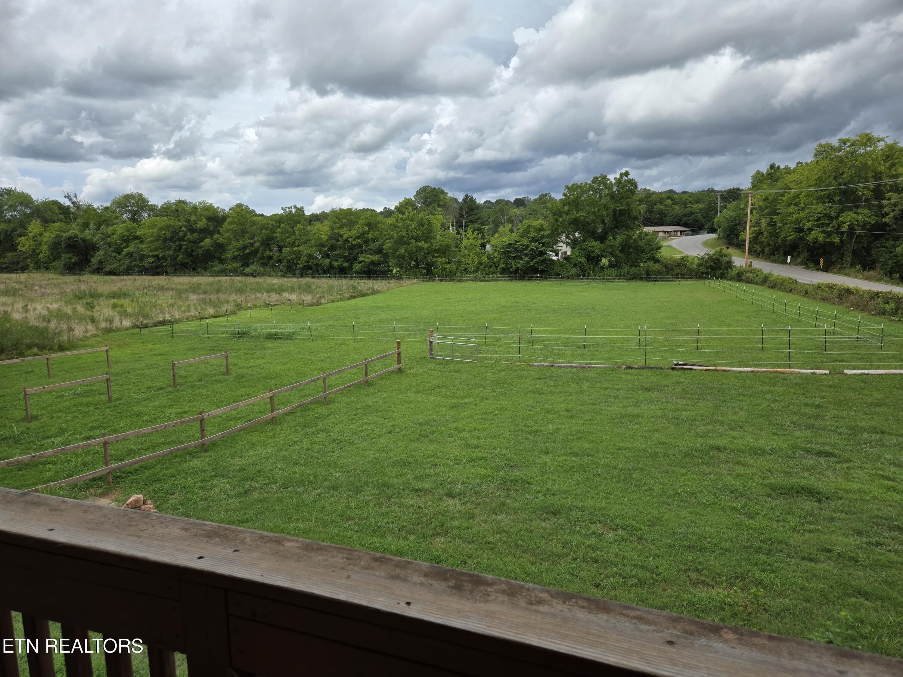 1192 Lakeview Road Lenoir City TN 37772