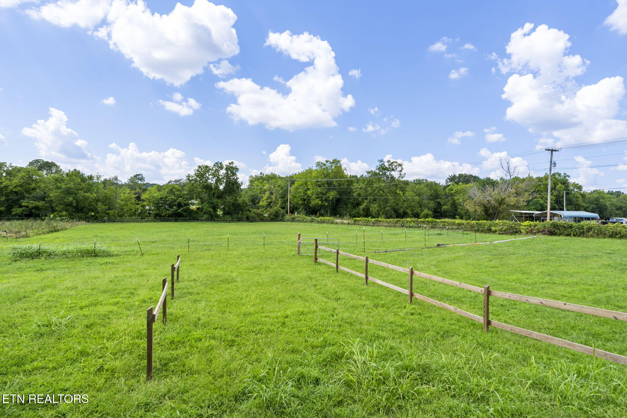 1192 Lakeview Road Lenoir City TN 37772