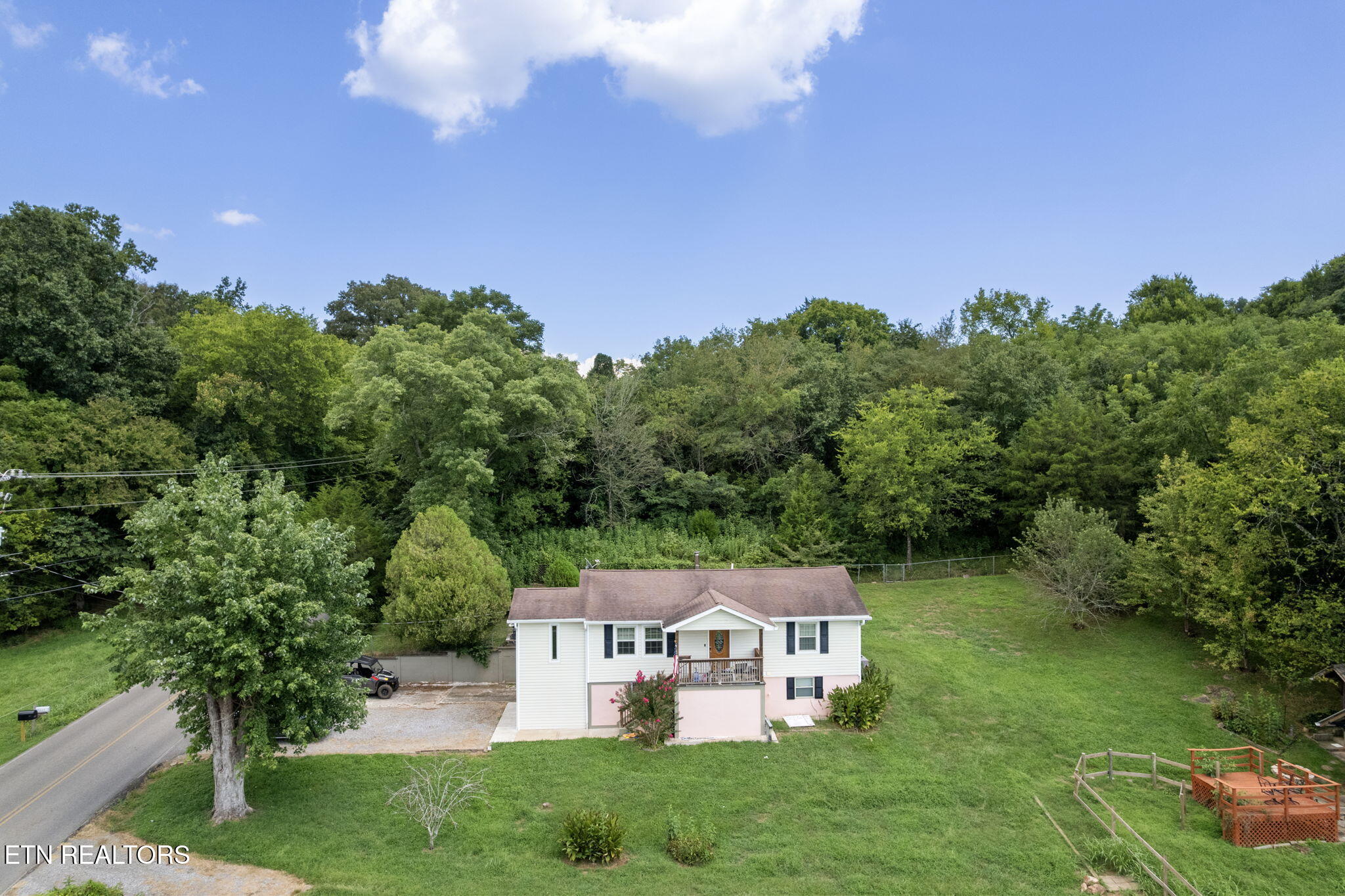 1192 Lakeview Road Lenoir City TN 37772