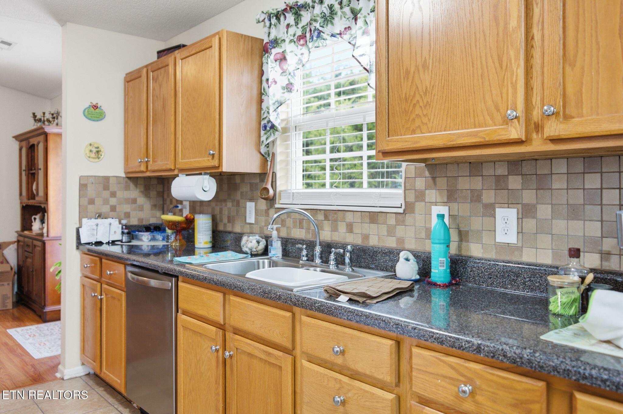 5115 Cedar Knoll Drive Corryton TN 37721