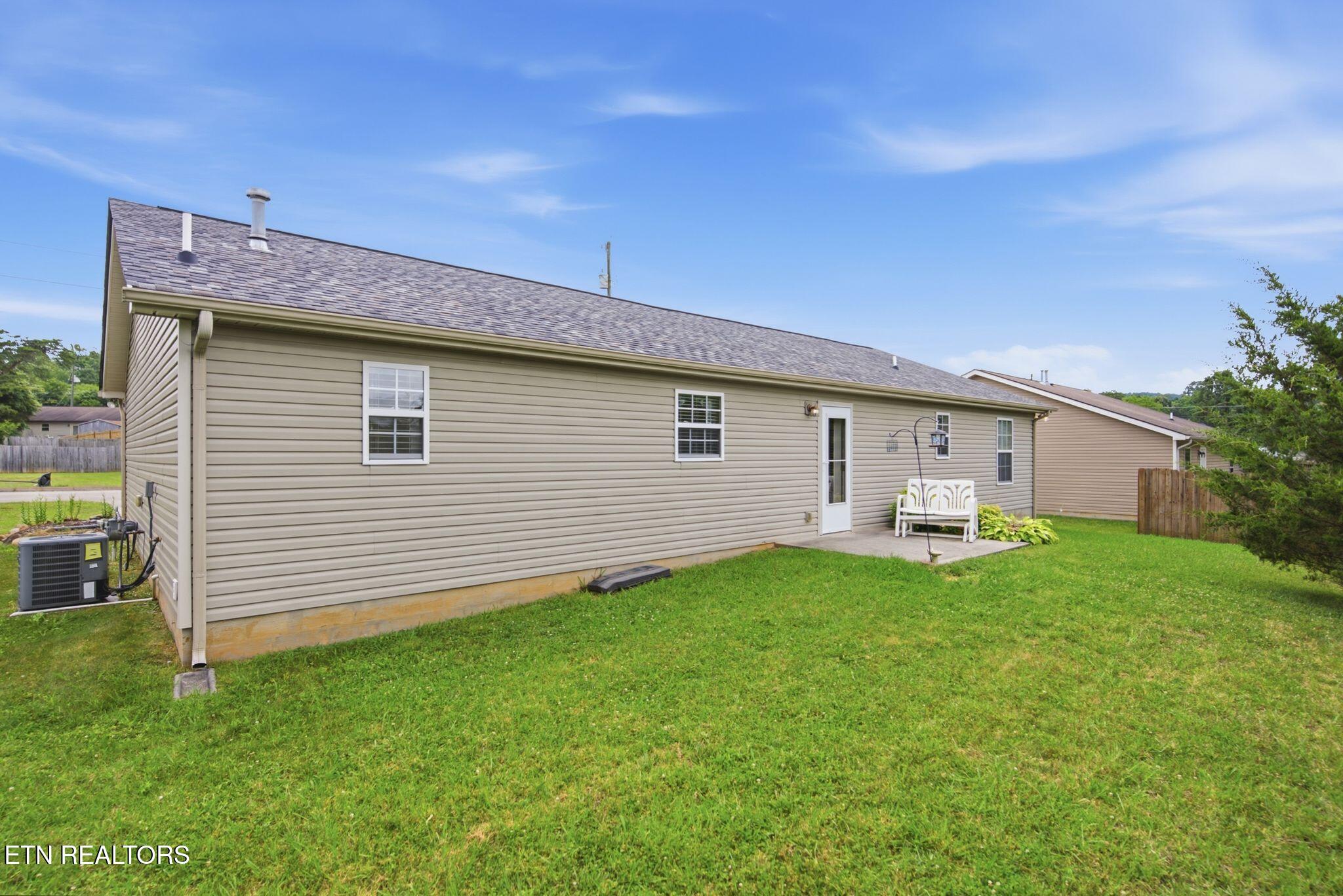 5115 Cedar Knoll Drive Corryton TN 37721