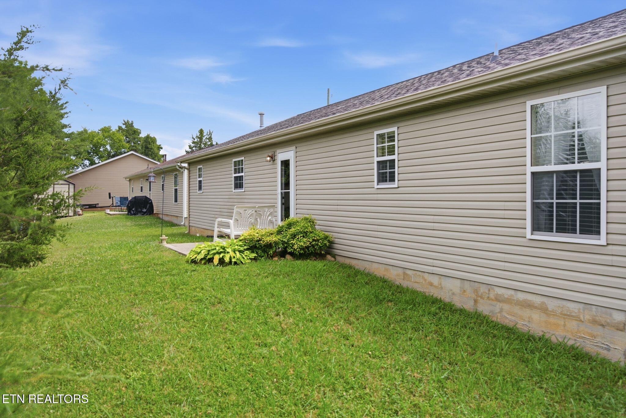 5115 Cedar Knoll Drive Corryton TN 37721