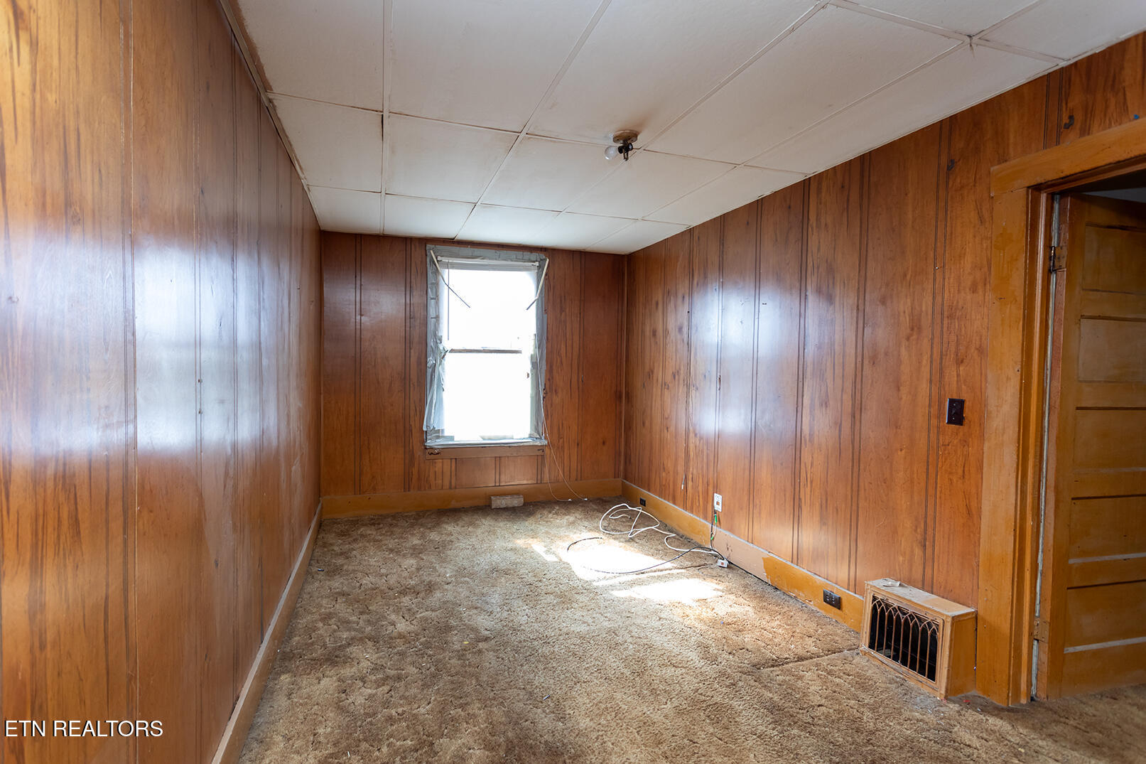 1202 Georgia Avenue Athens TN 37303