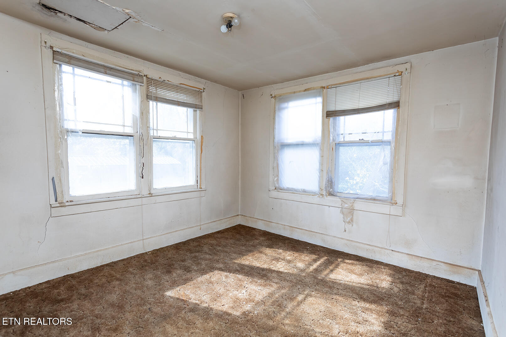 1202 Georgia Avenue Athens TN 37303