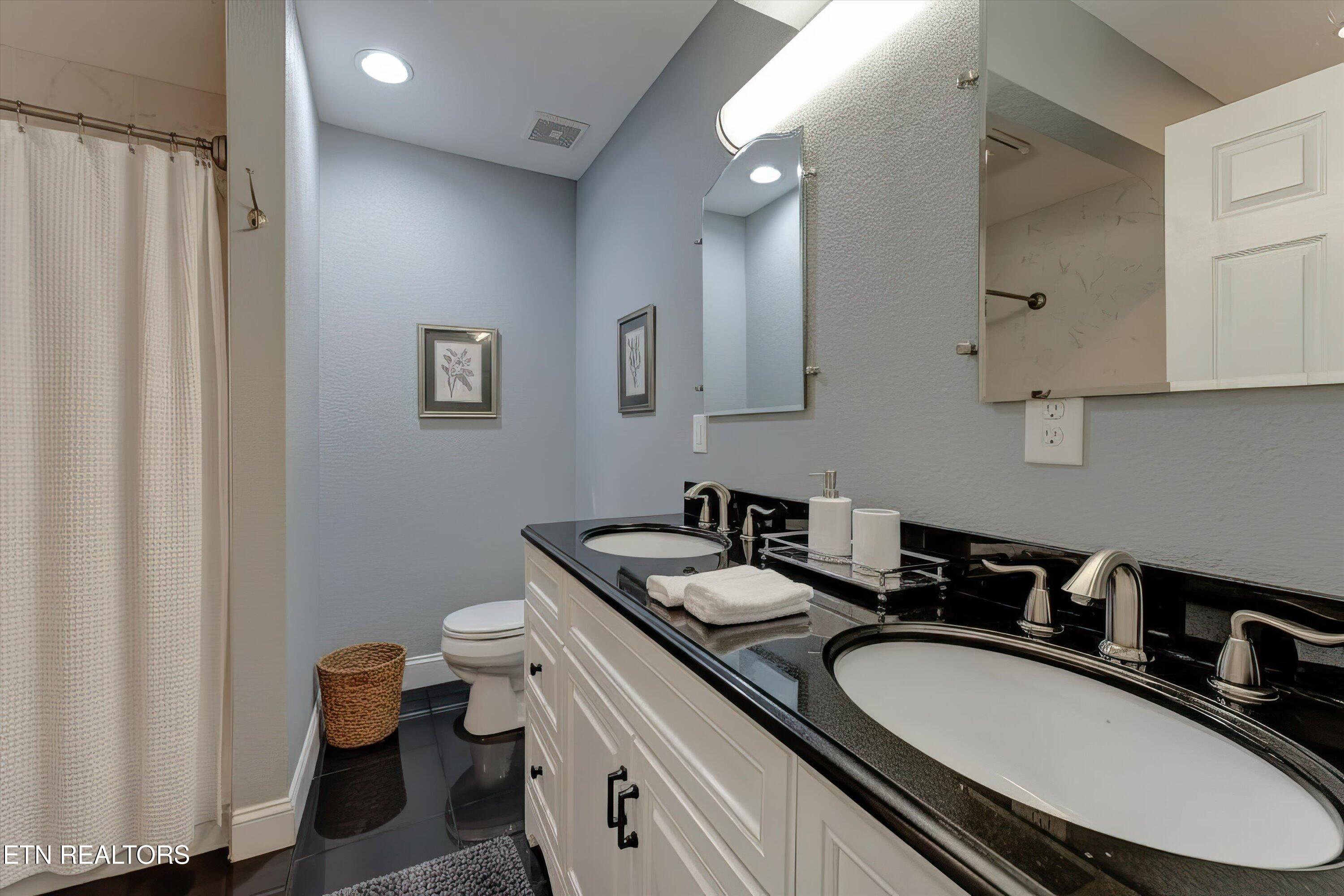 417 Bridge View Lane Knoxville TN 37914