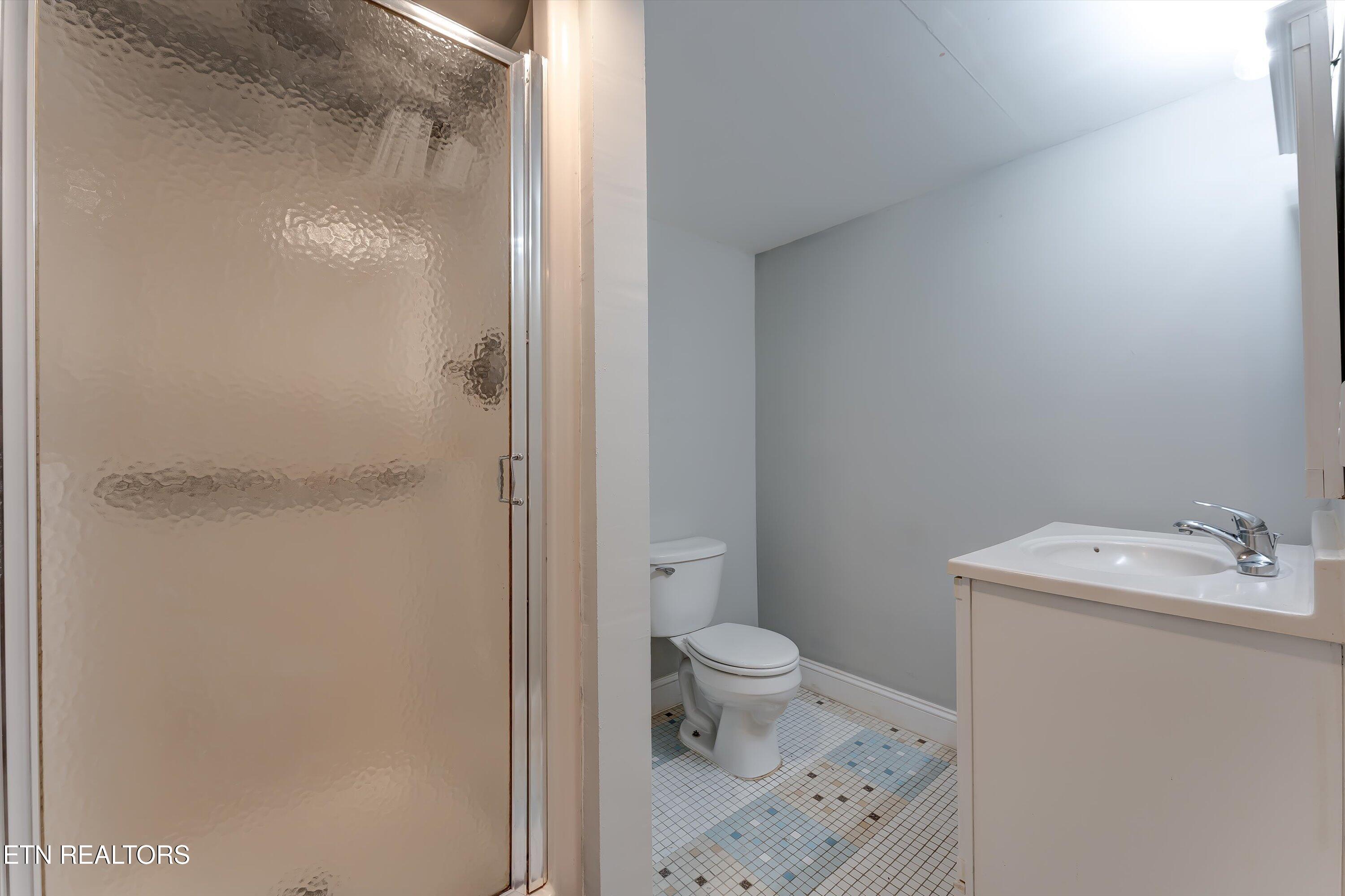 417 Bridge View Lane Knoxville TN 37914