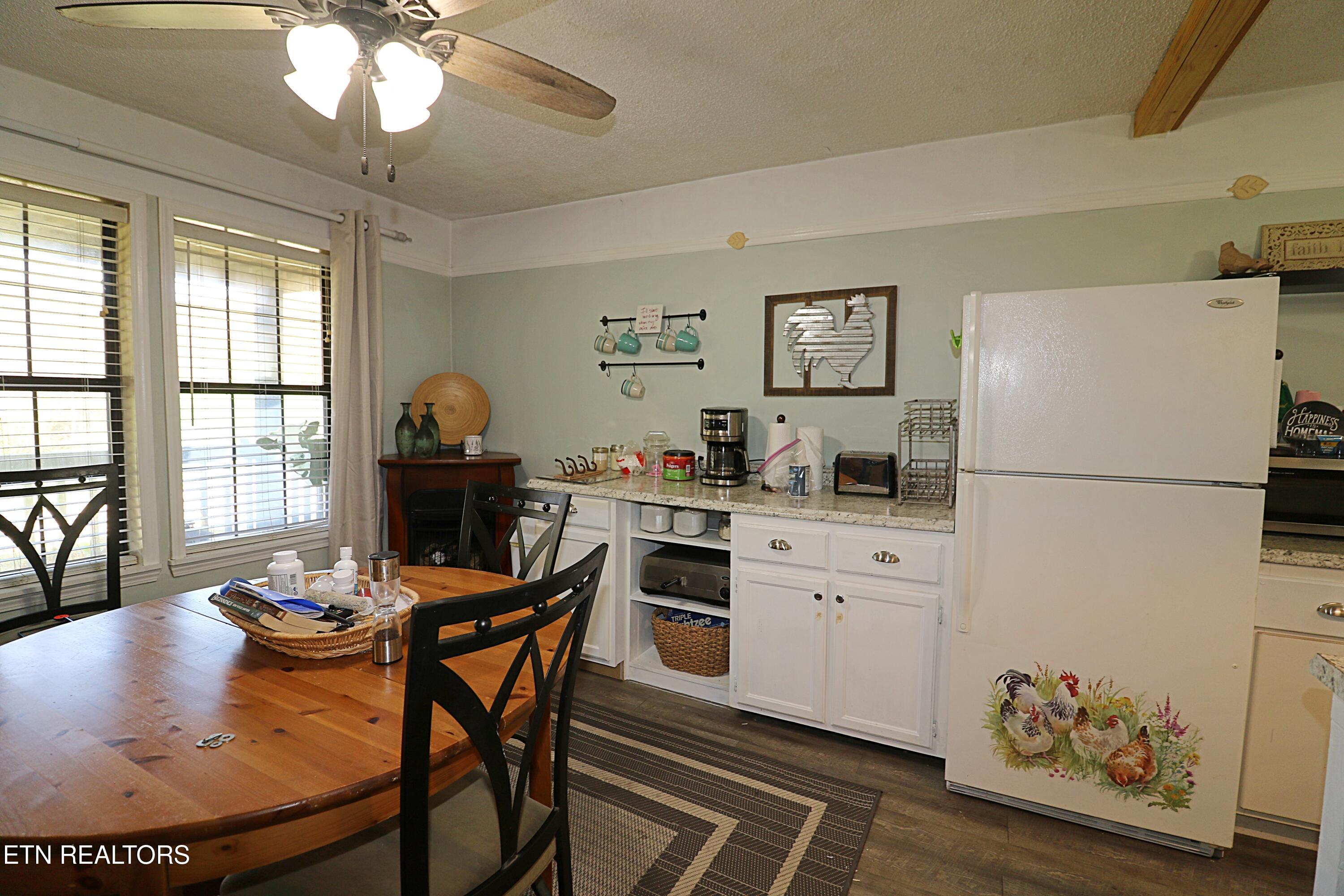 190 Stein Hollow Road Oneida TN 37841