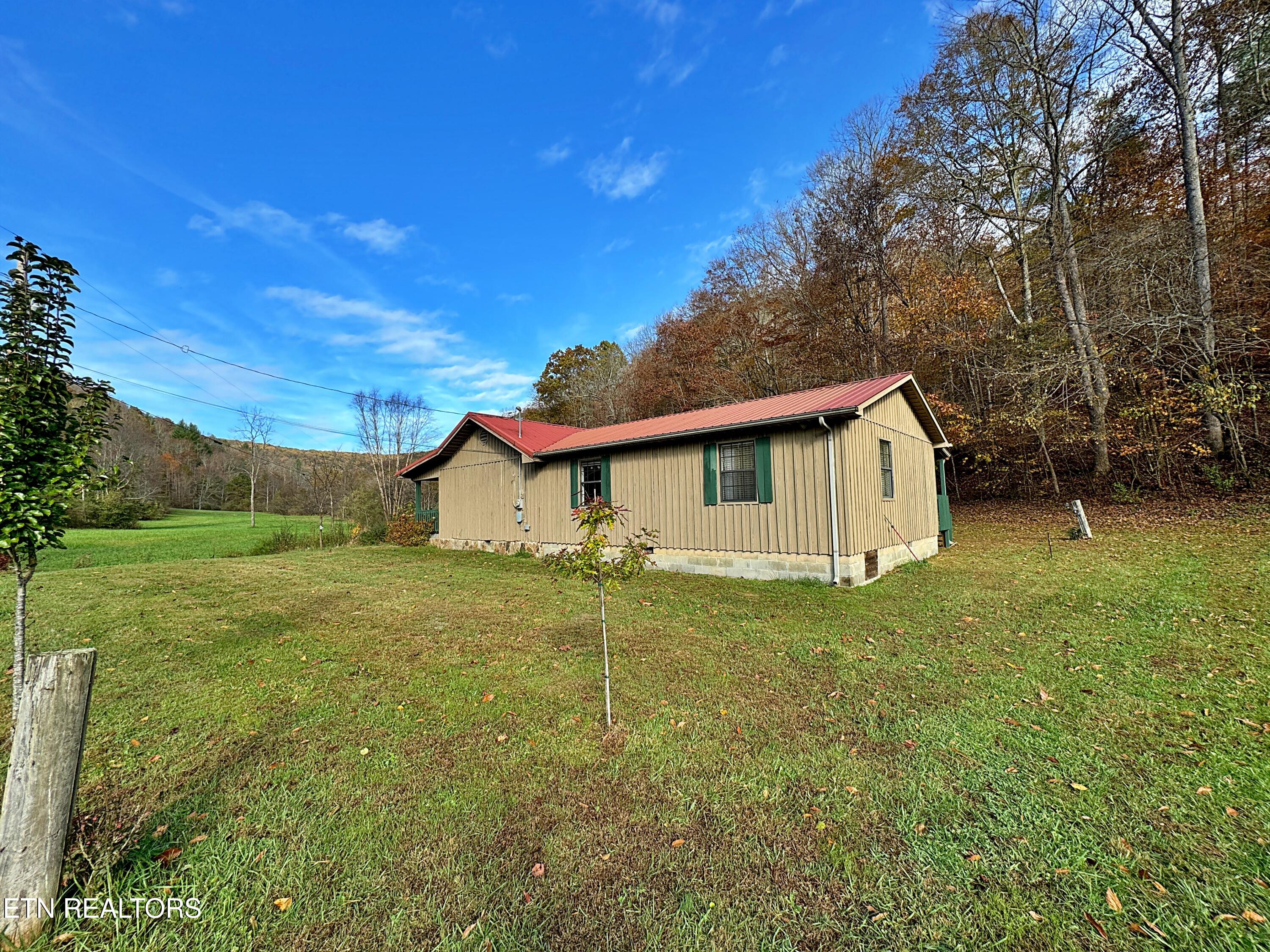 190 Stein Hollow Road Oneida TN 37841