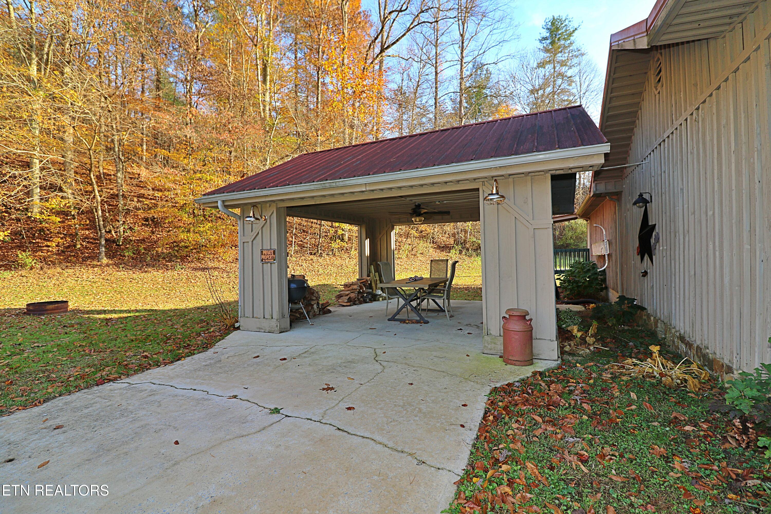 190 Stein Hollow Road Oneida TN 37841