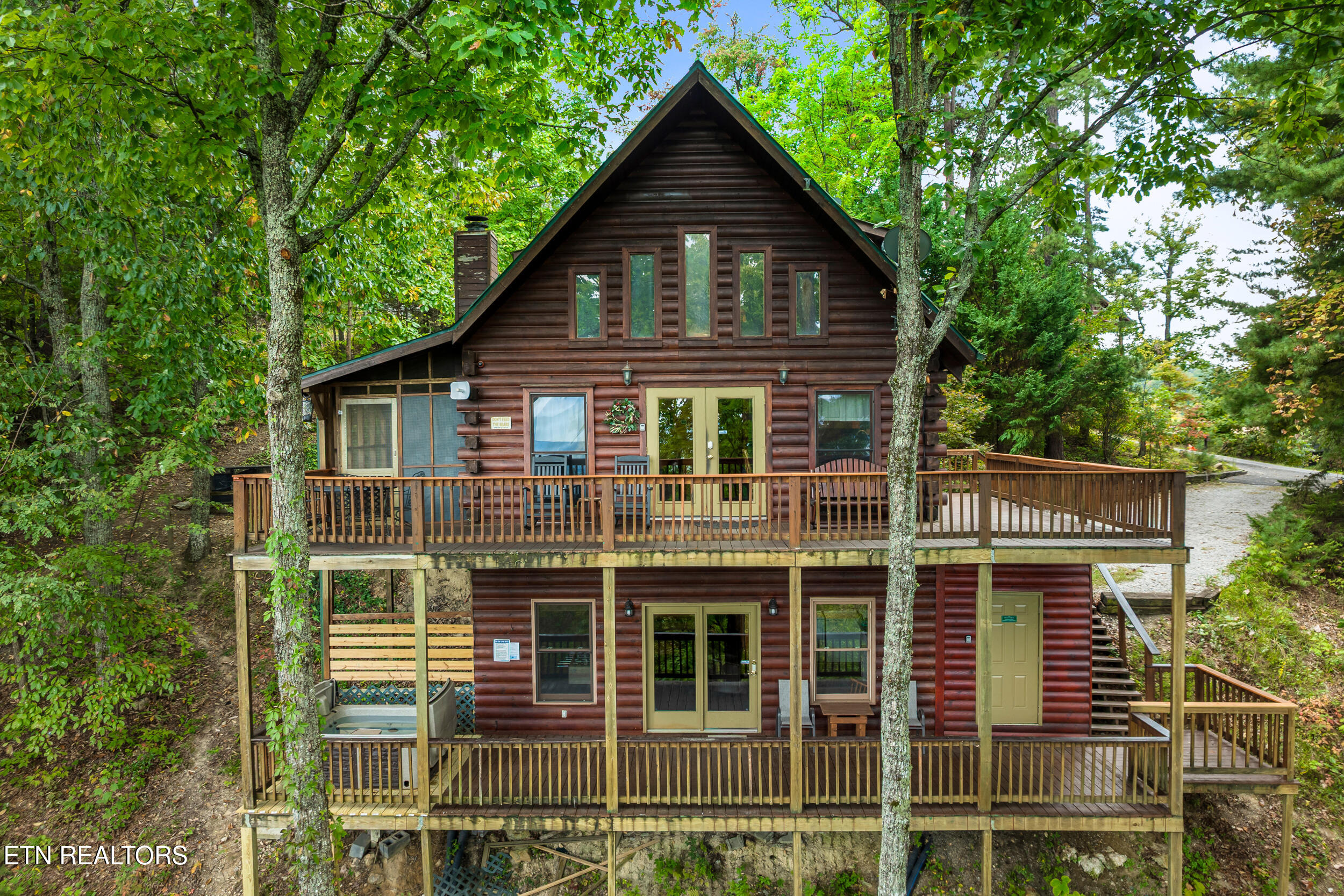 3831 Glenview Way Sevierville TN 37862
