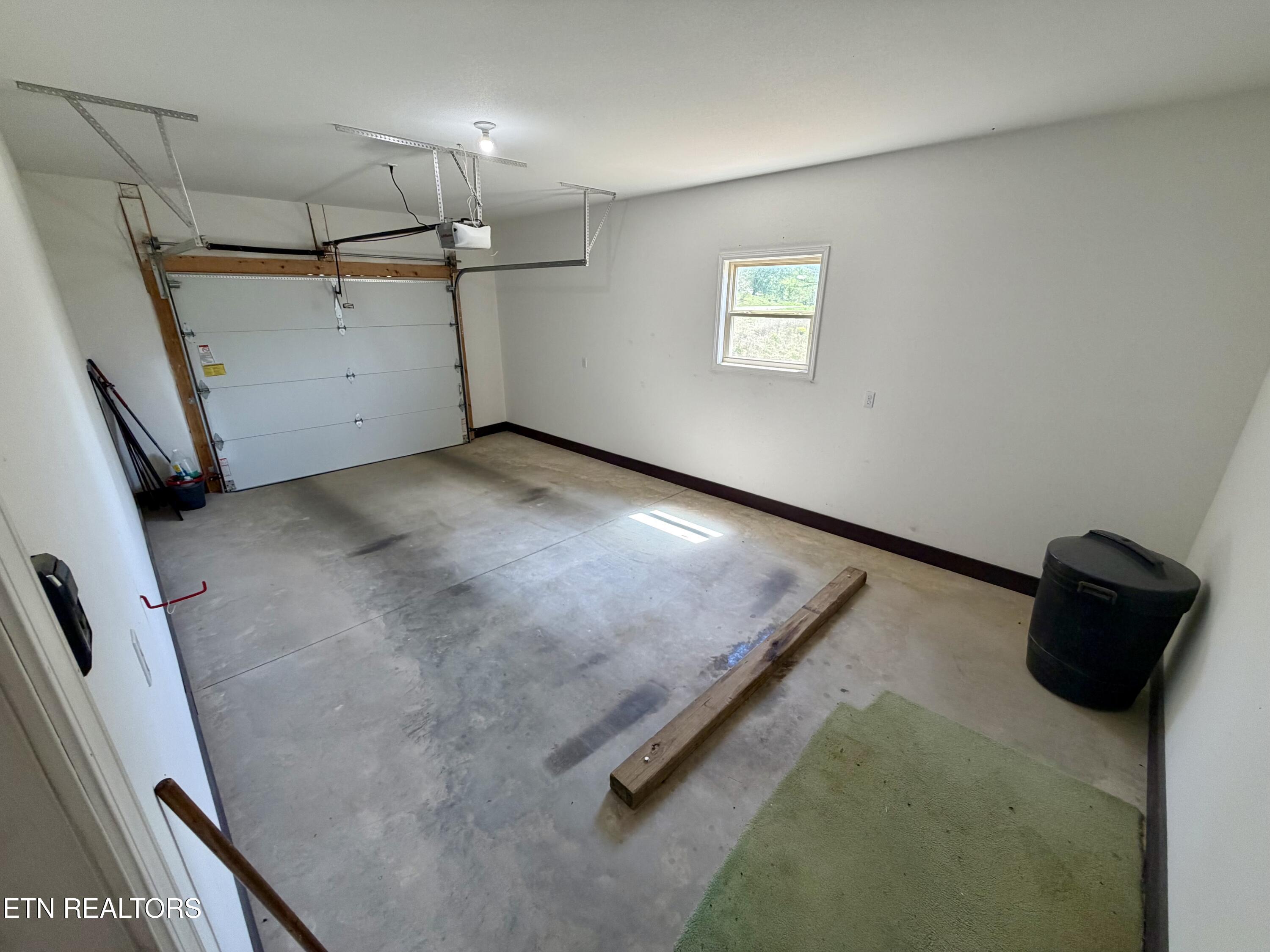 2557 Huntsville Hill Road Helenwood TN 37755