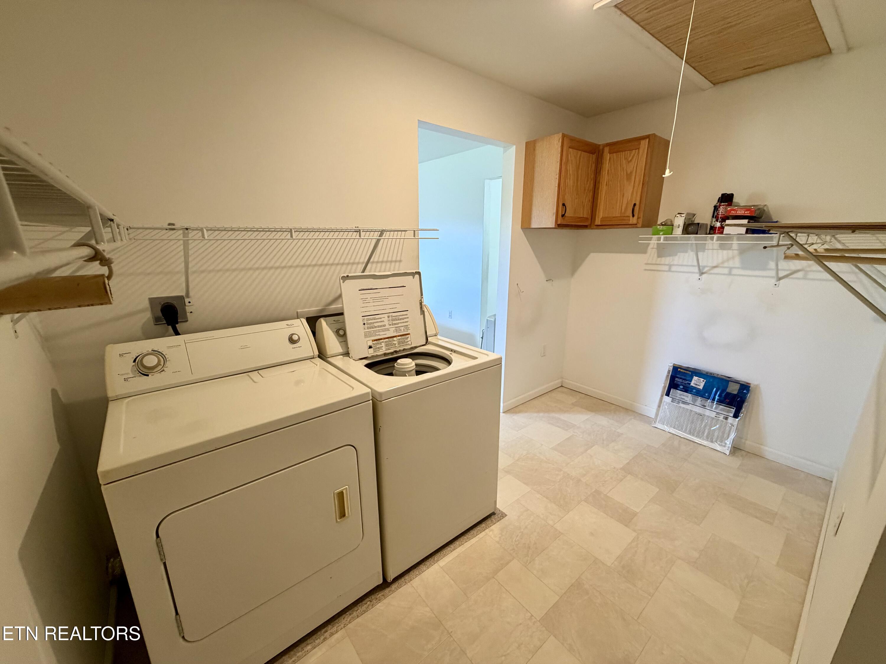 2557 Huntsville Hill Road Helenwood TN 37755