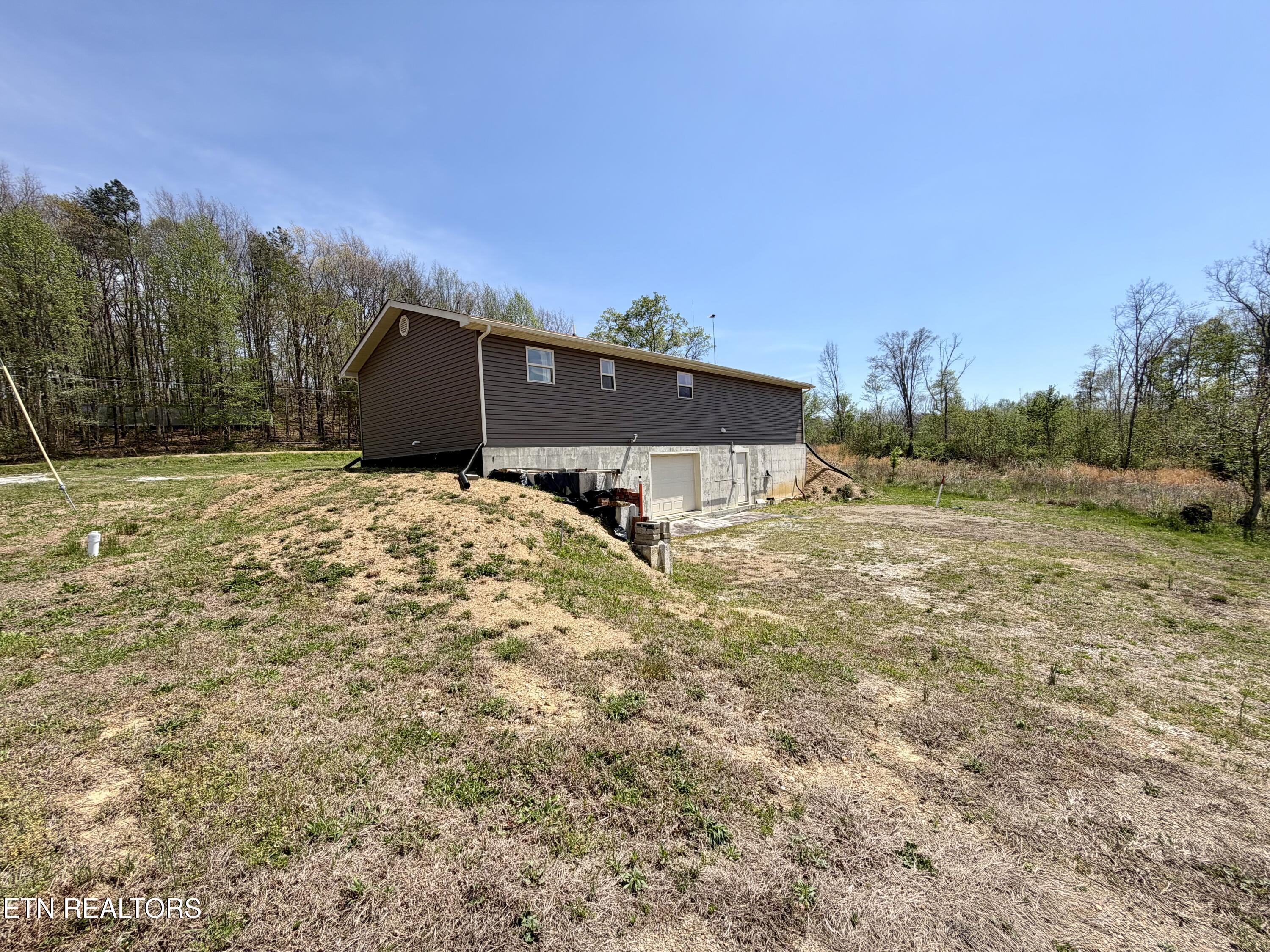 2557 Huntsville Hill Road Helenwood TN 37755