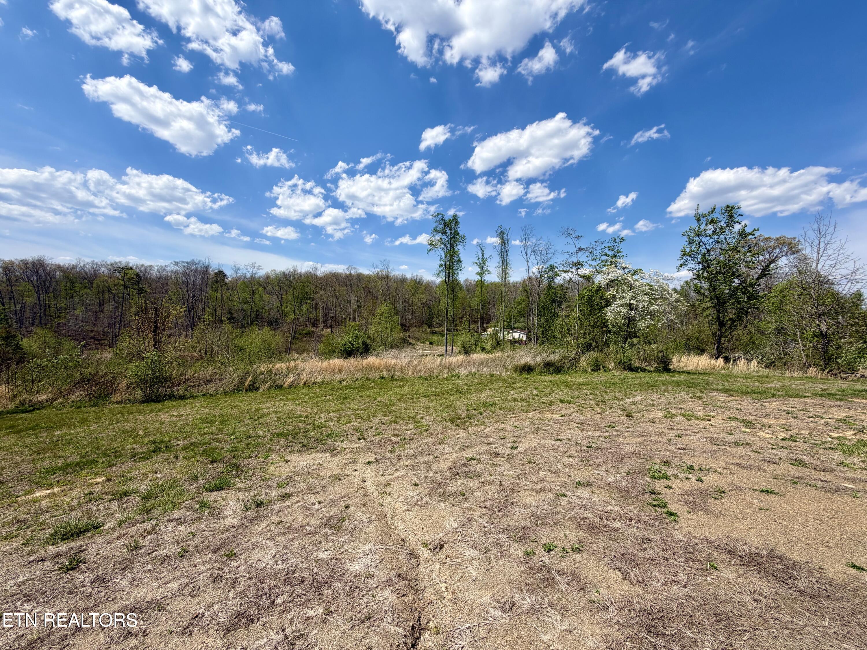 2557 Huntsville Hill Road Helenwood TN 37755