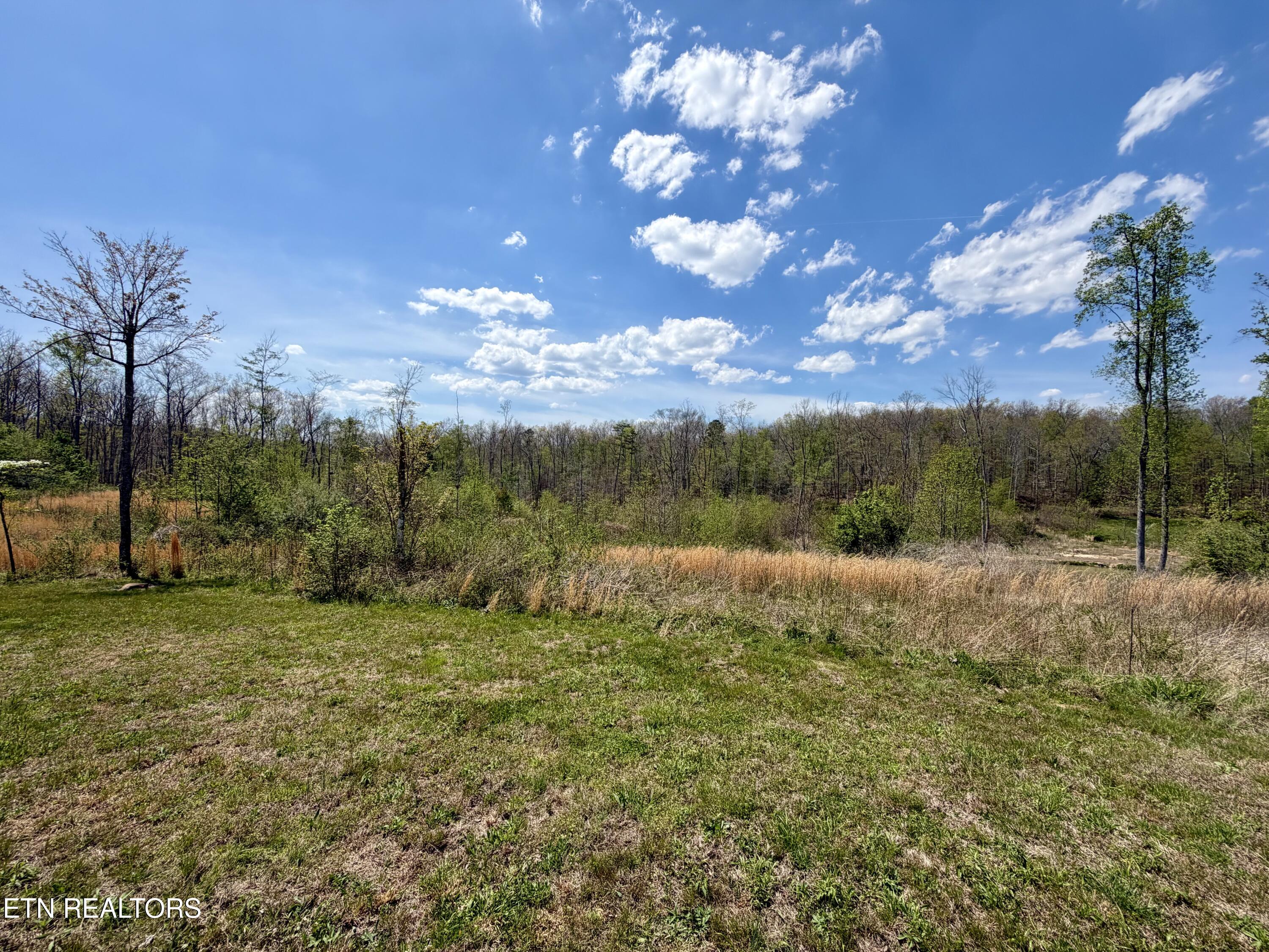 2557 Huntsville Hill Road Helenwood TN 37755