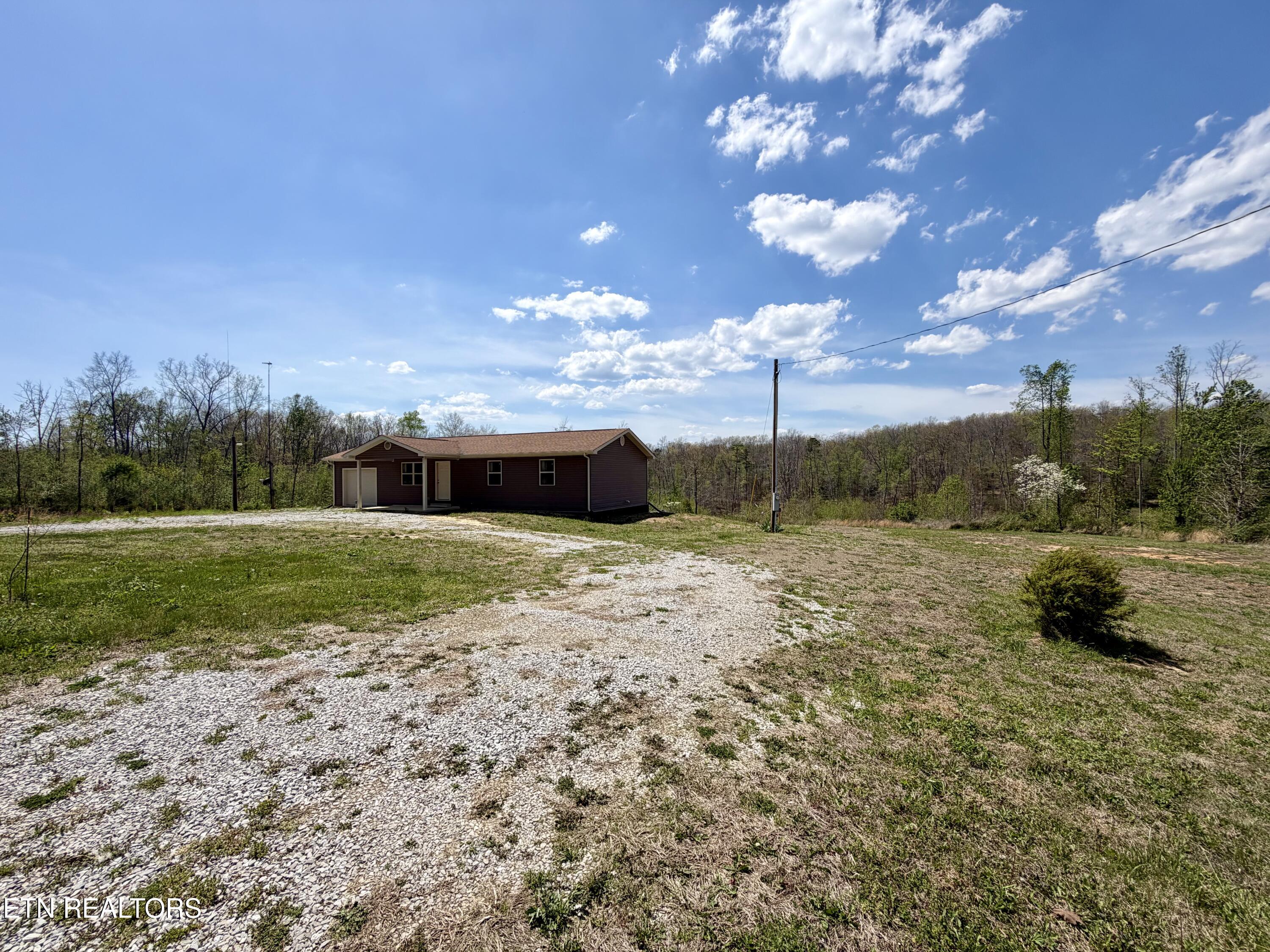 2557 Huntsville Hill Road Helenwood TN 37755