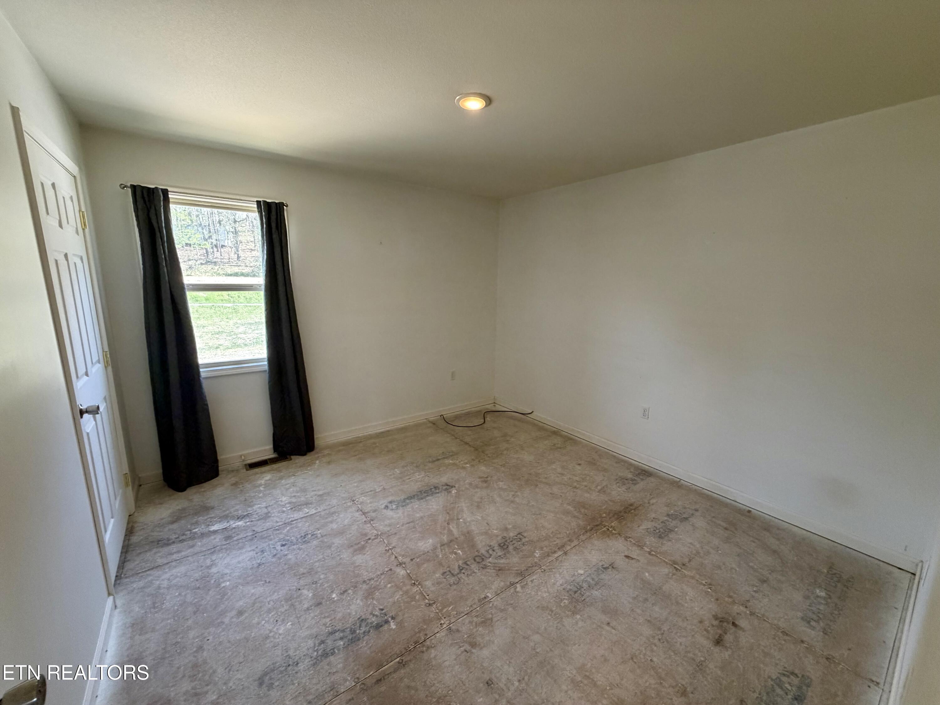 2557 Huntsville Hill Road Helenwood TN 37755