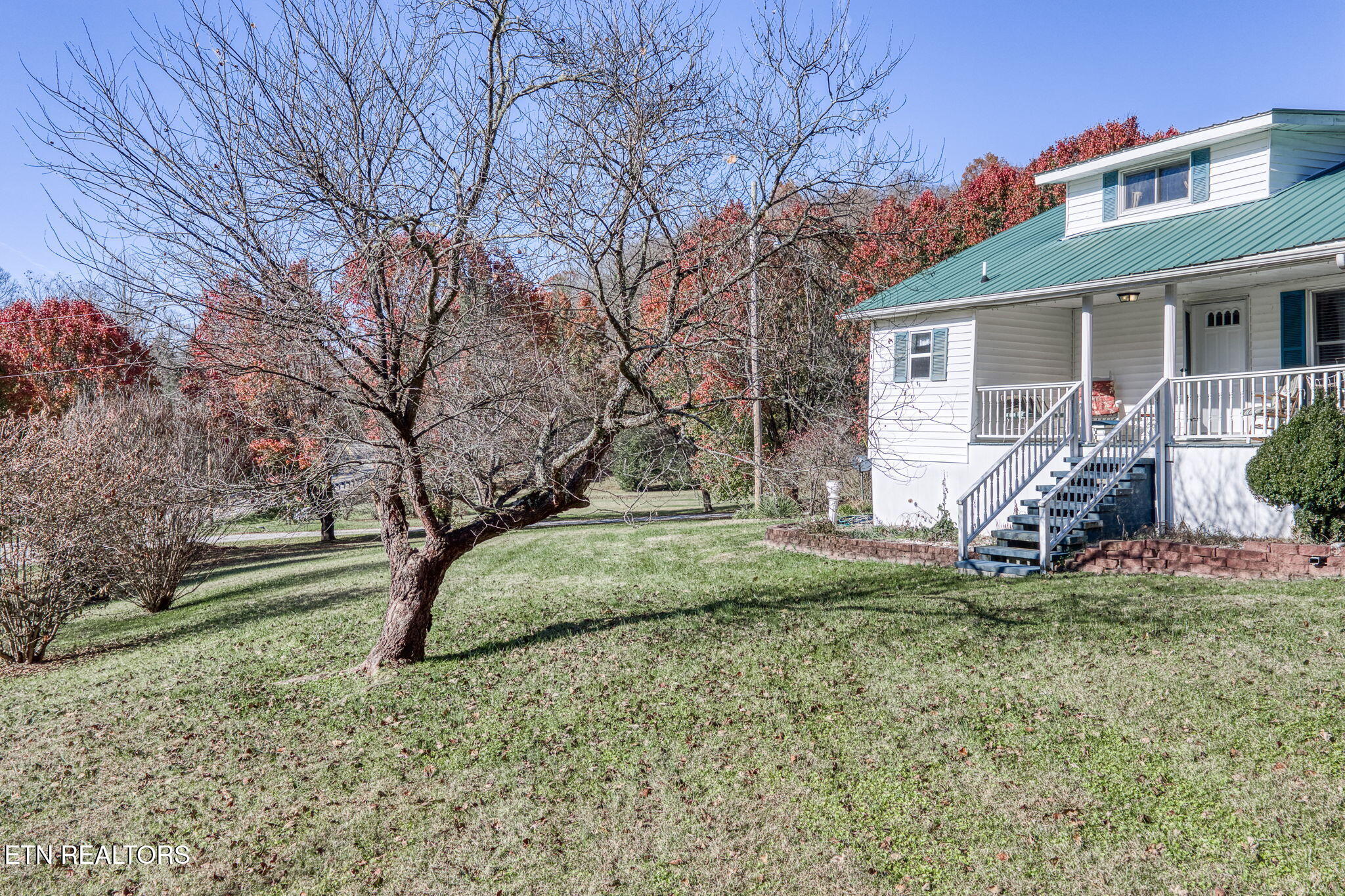 5334 Morgan County Highway Lancing TN 37770