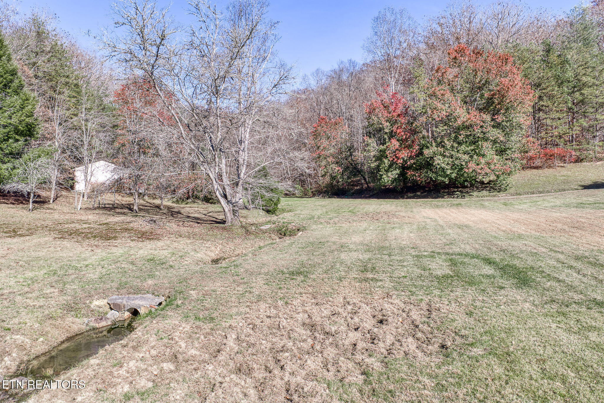 5334 Morgan County Highway Lancing TN 37770