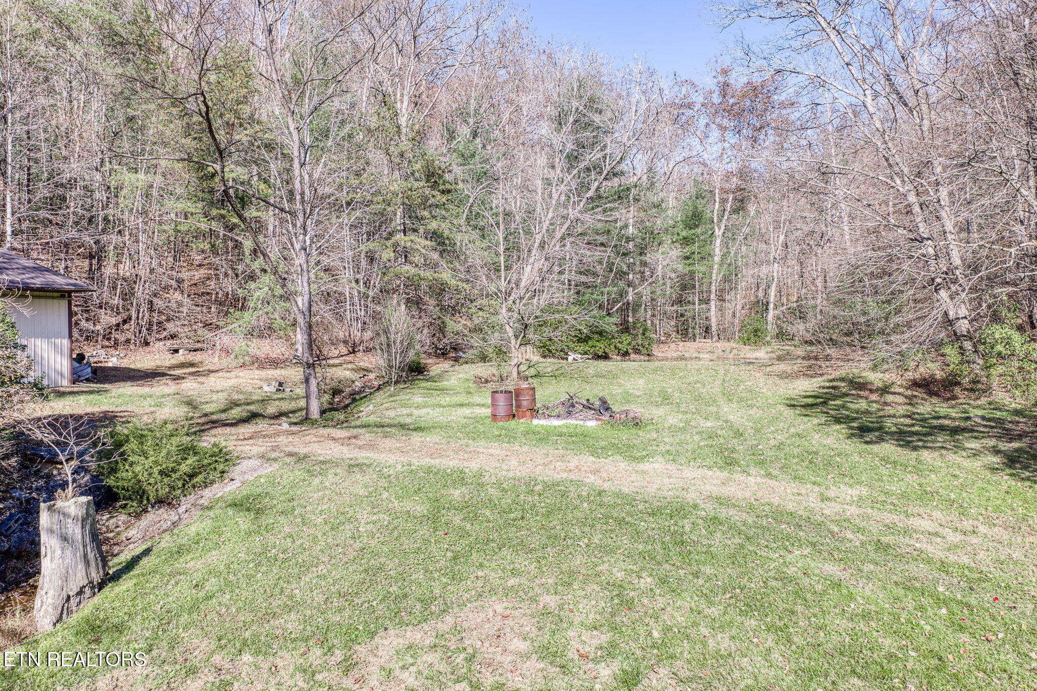 5334 Morgan County Highway Lancing TN 37770