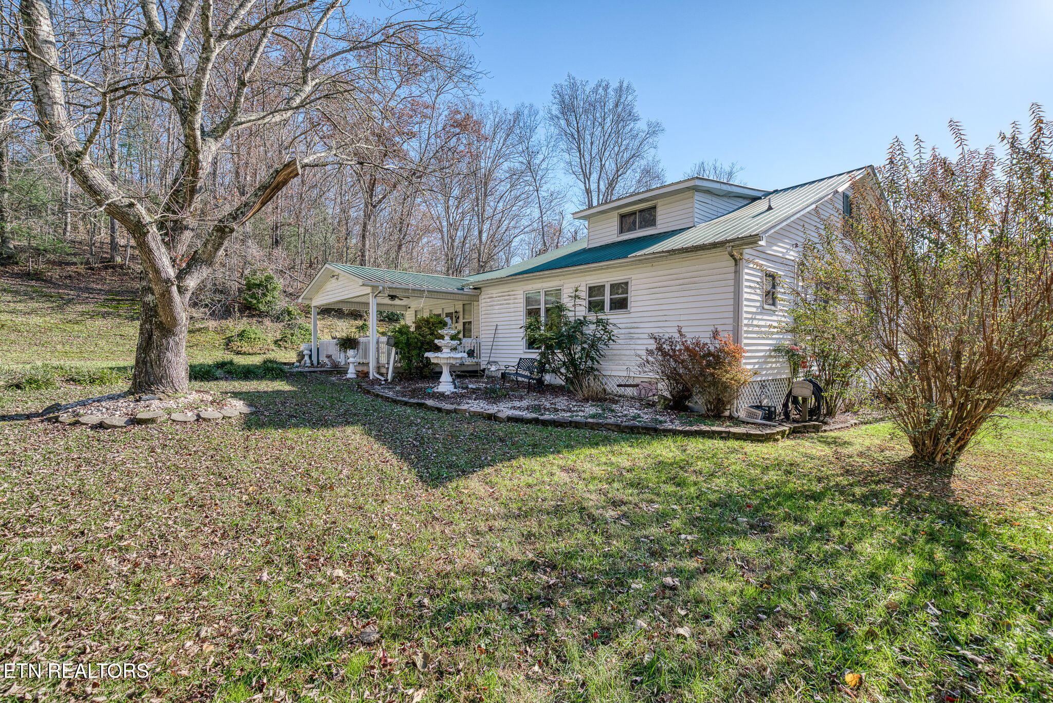 5334 Morgan County Highway Lancing TN 37770