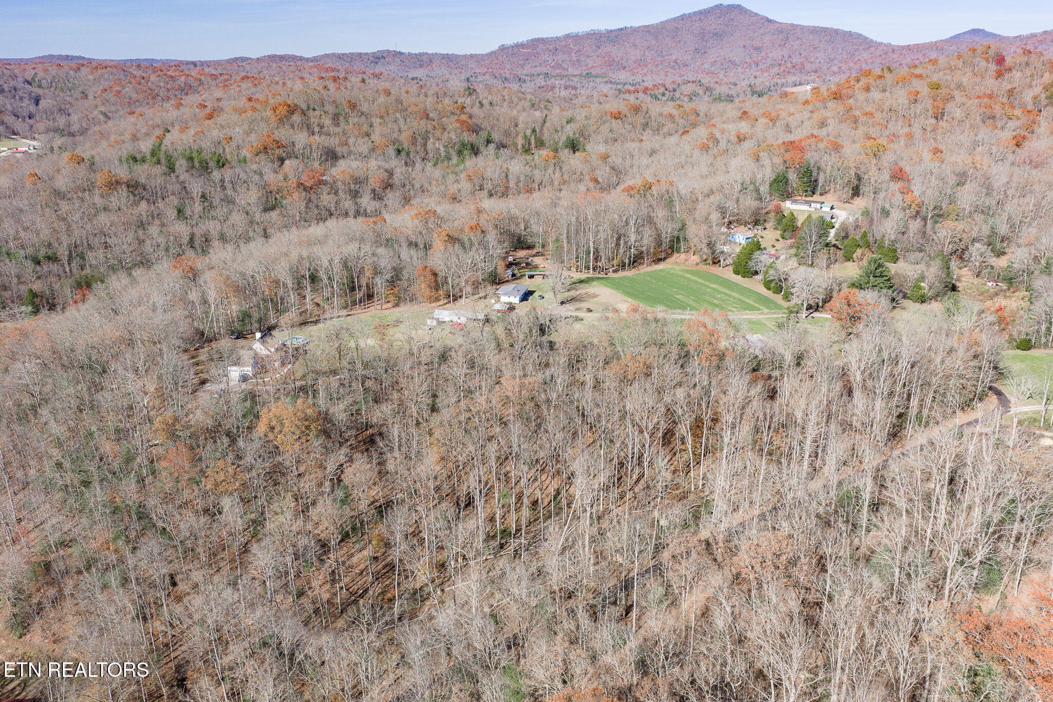 5334 Morgan County Highway Lancing TN 37770