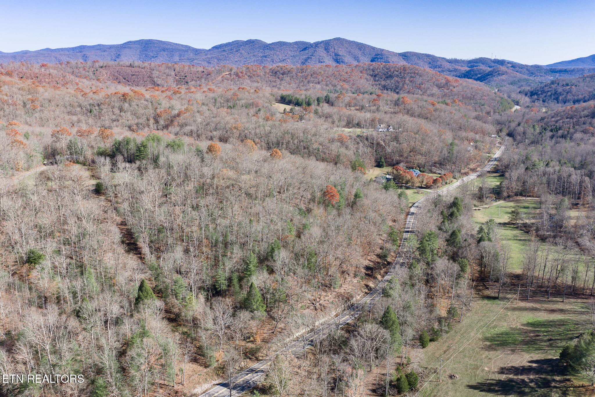 5334 Morgan County Highway Lancing TN 37770