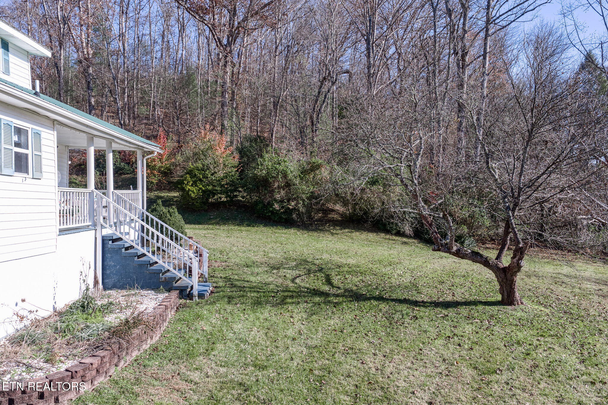 5334 Morgan County Highway Lancing TN 37770