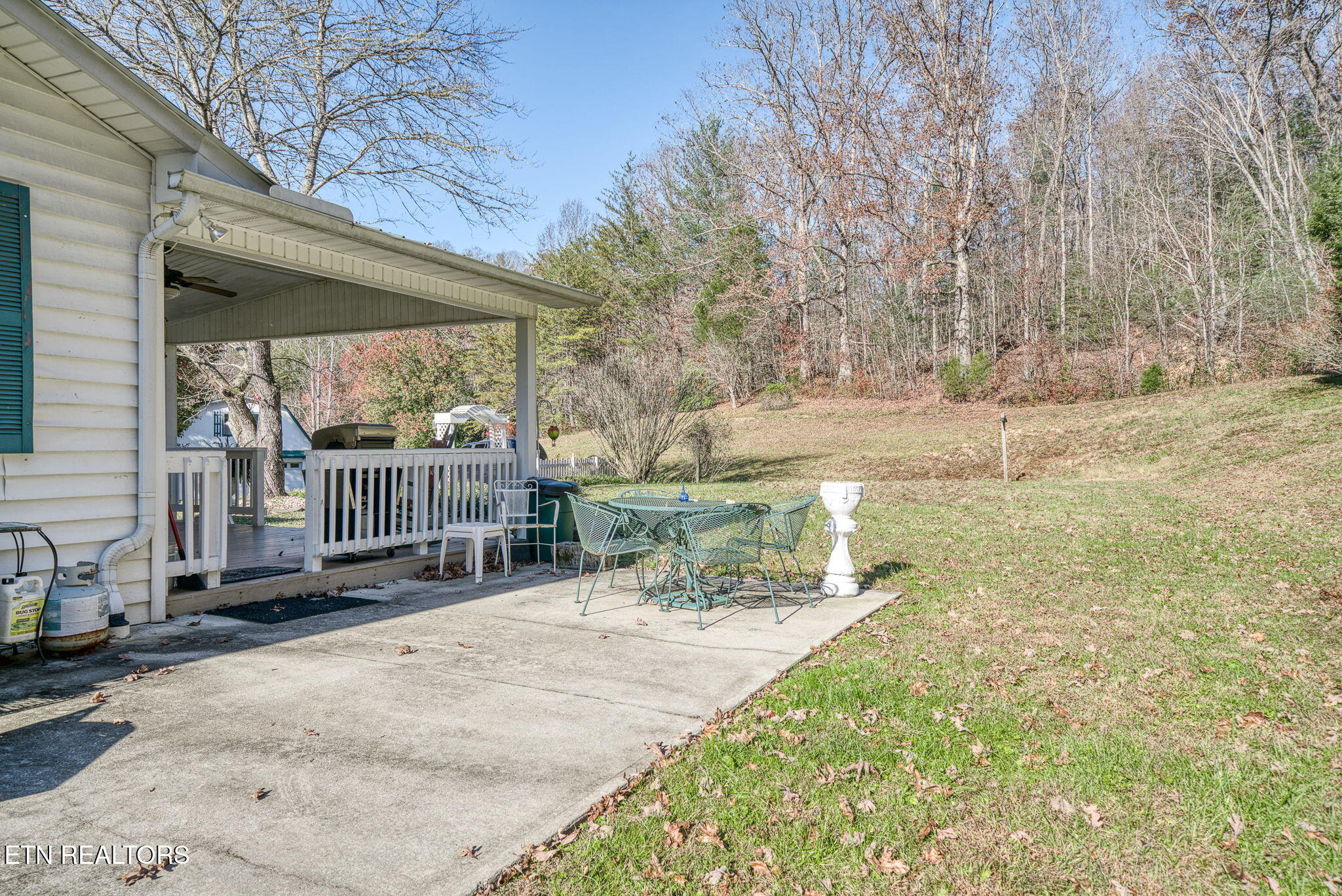 5334 Morgan County Highway Lancing TN 37770