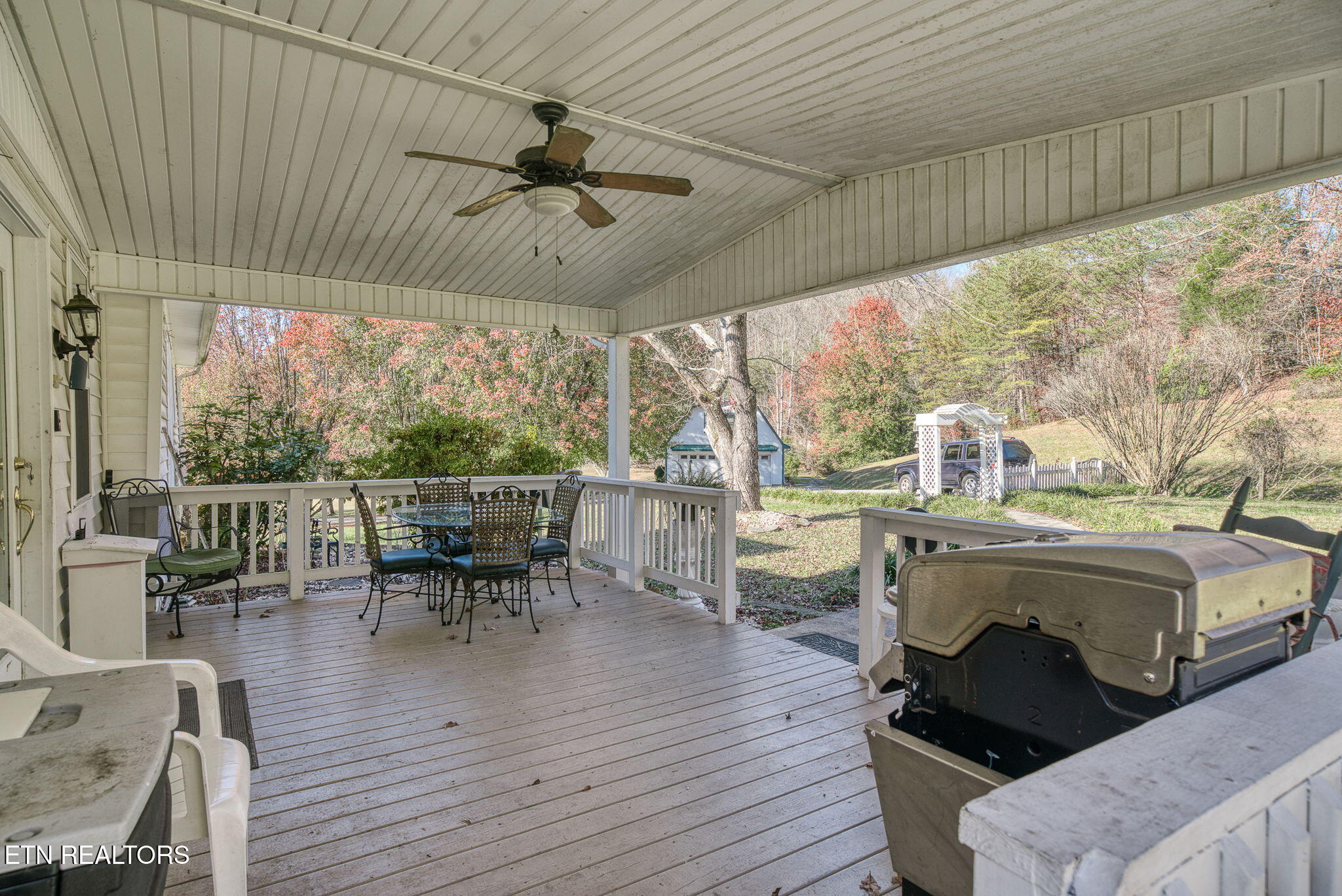 5334 Morgan County Highway Lancing TN 37770