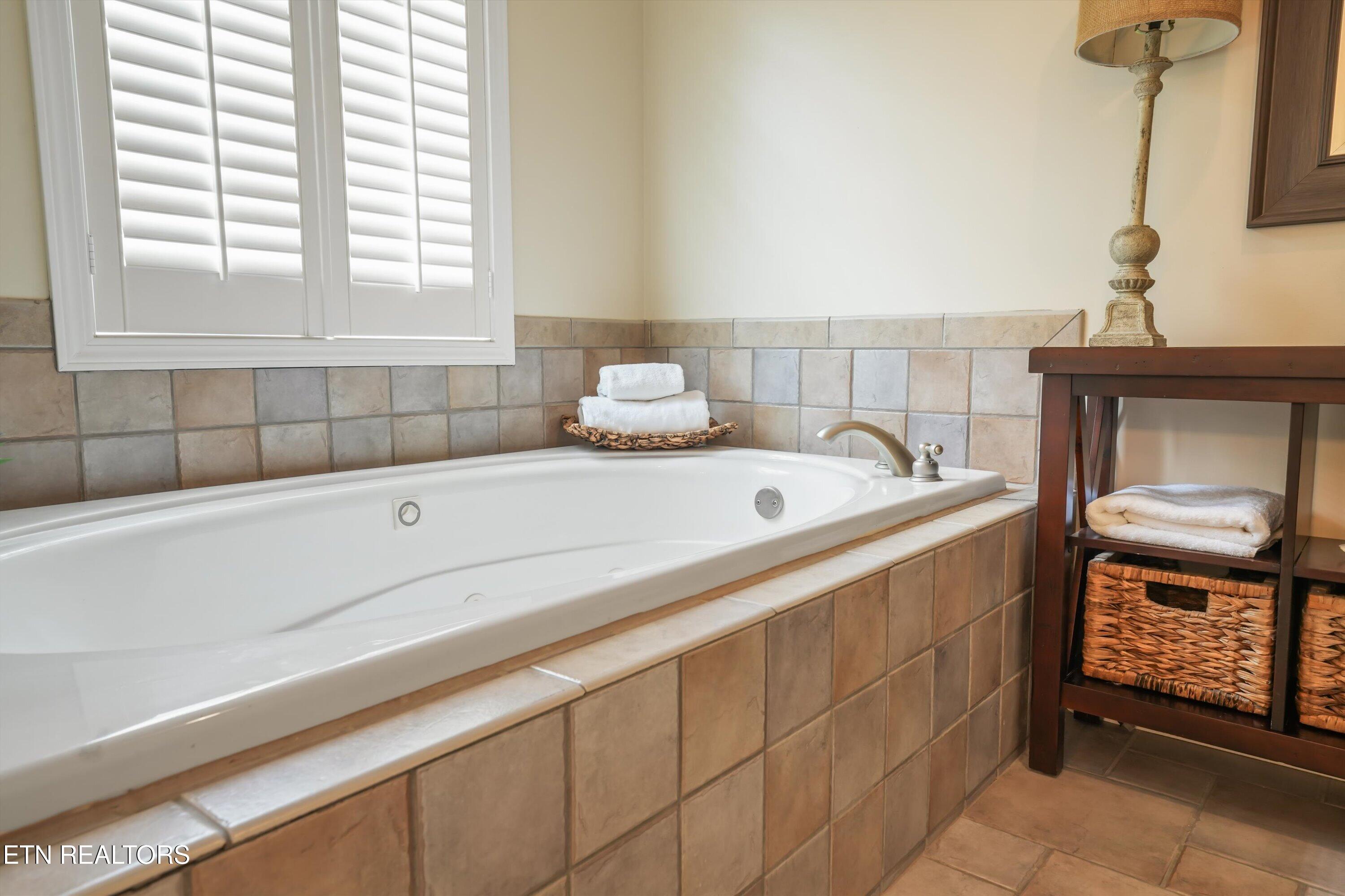 1809 Highlands Cove Lane Knoxville TN 37922