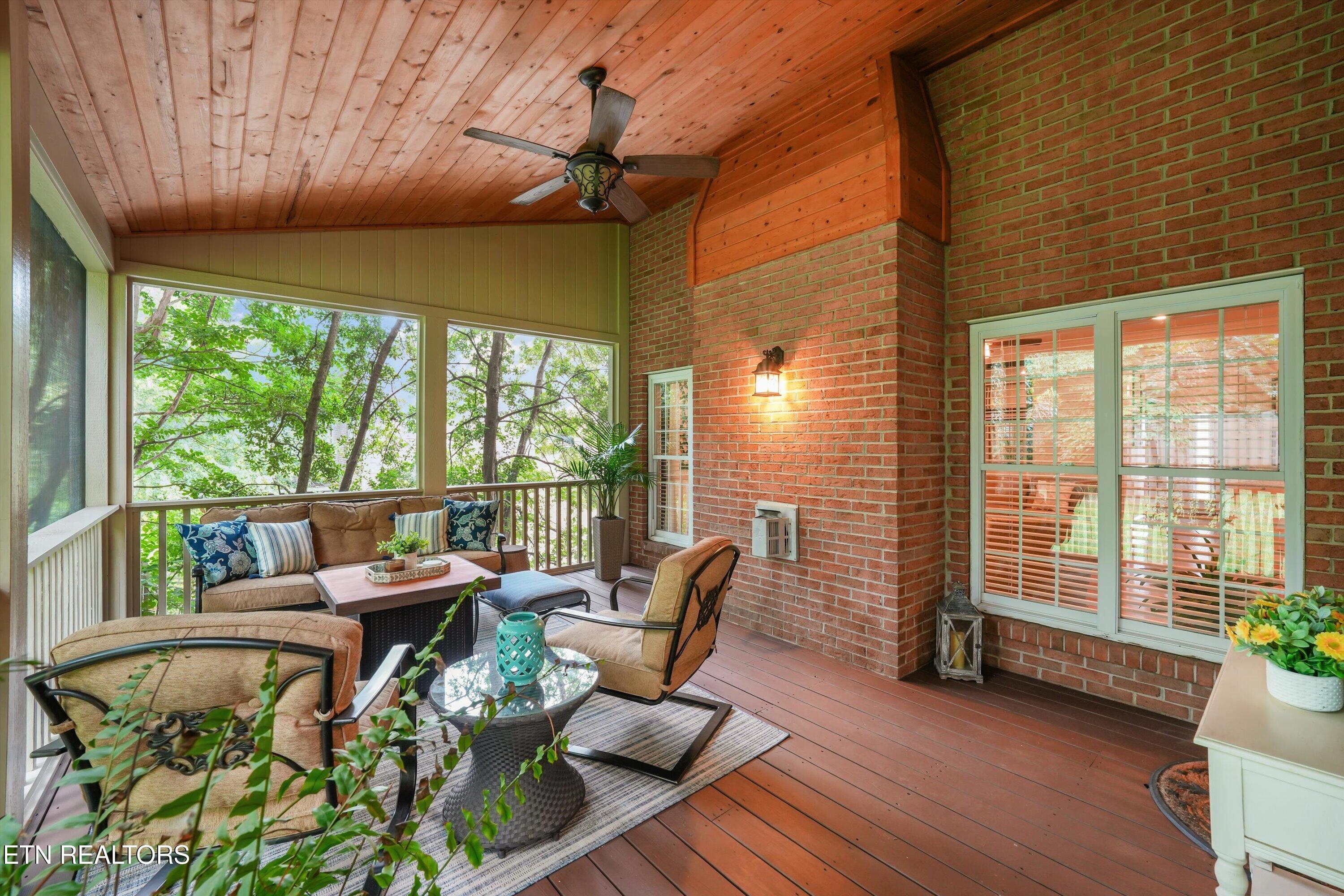 1809 Highlands Cove Lane Knoxville TN 37922