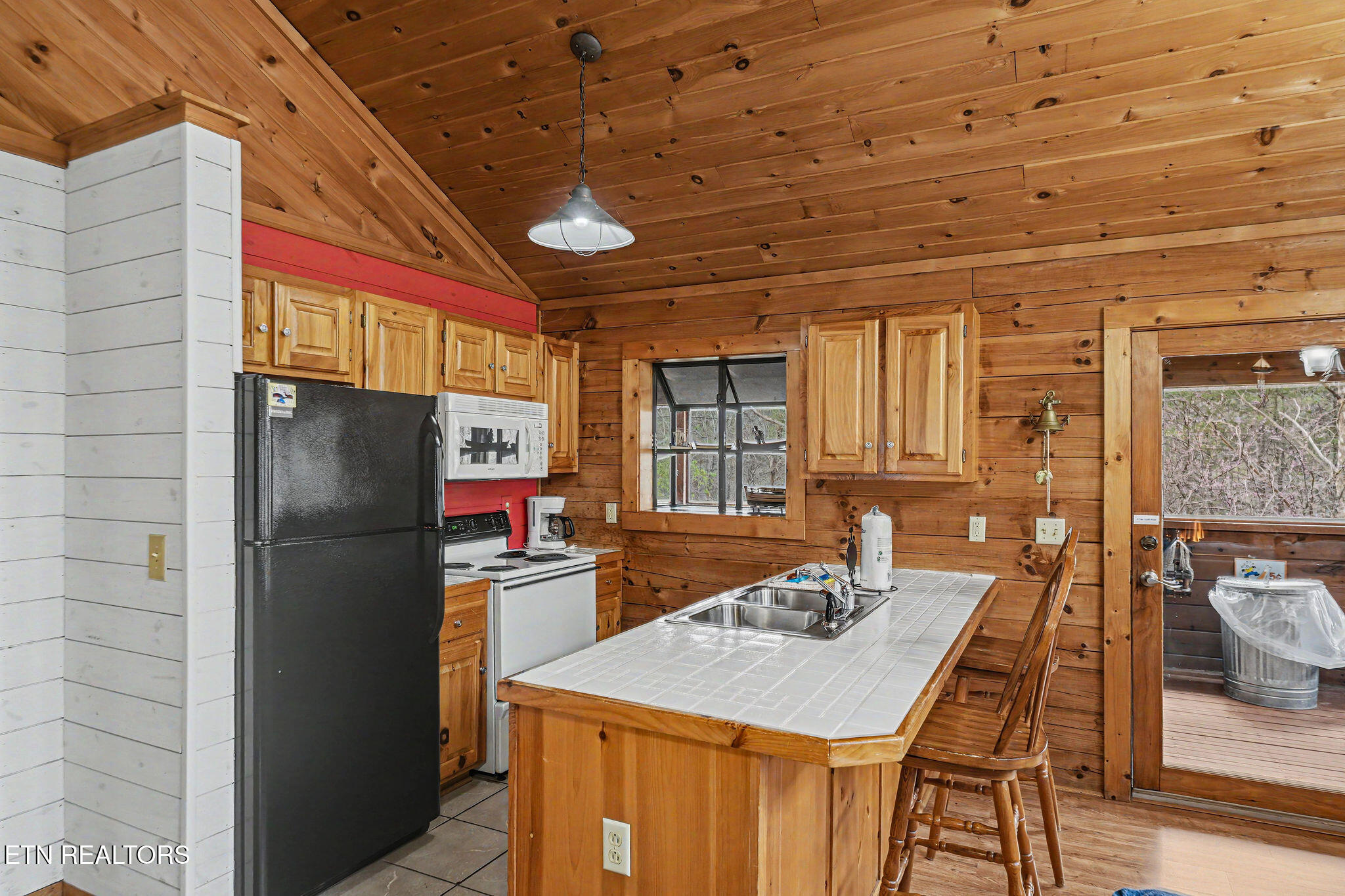 1645 S Mountain View Road Sevierville TN 37876