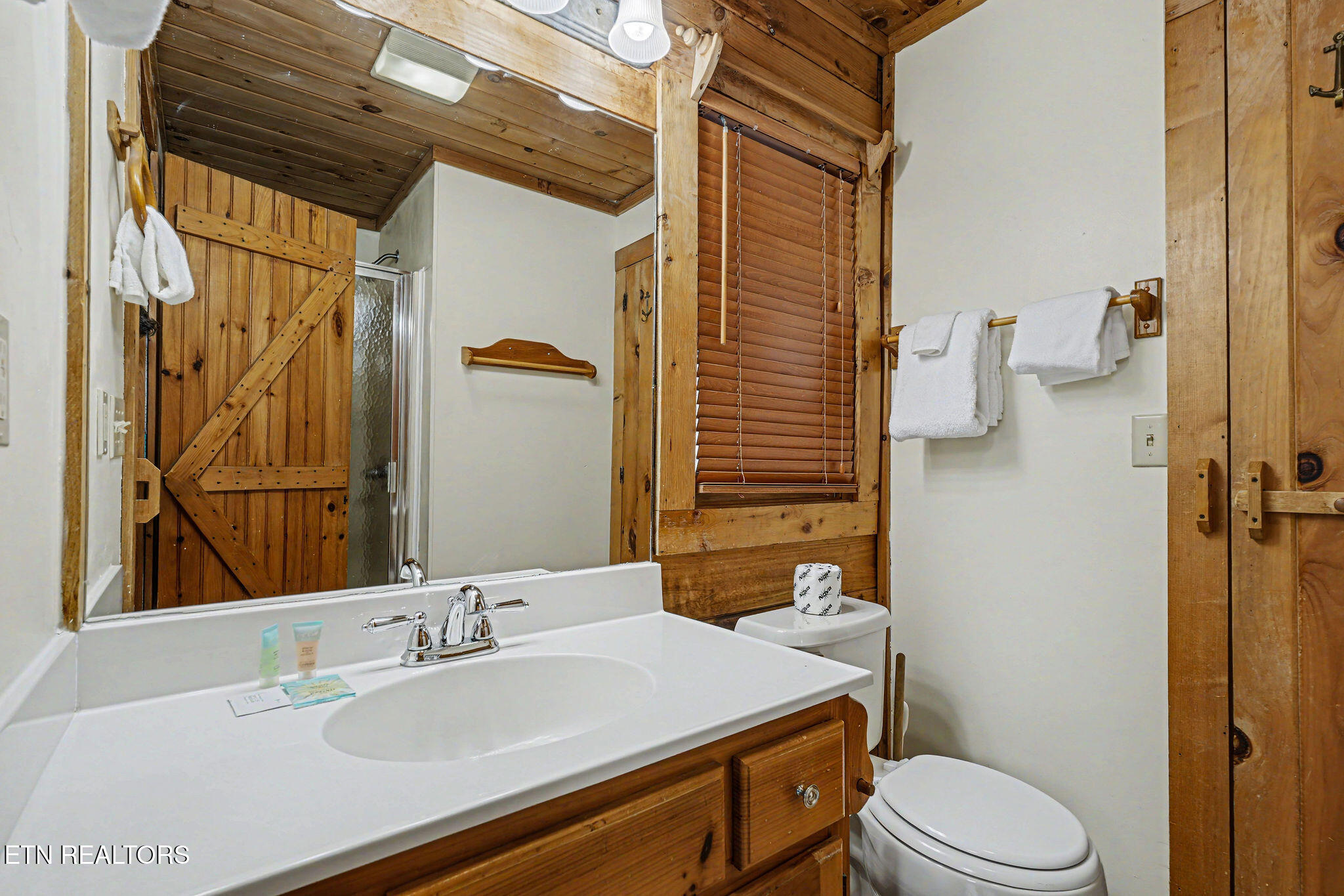1645 S Mountain View Road Sevierville TN 37876