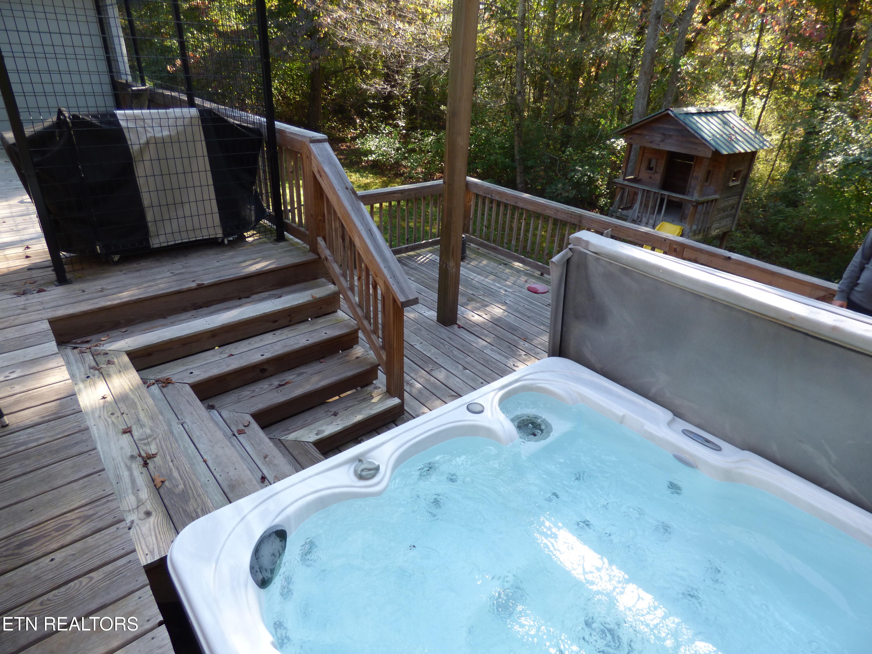 280 E Deer Creek Drive Crossville TN 38571