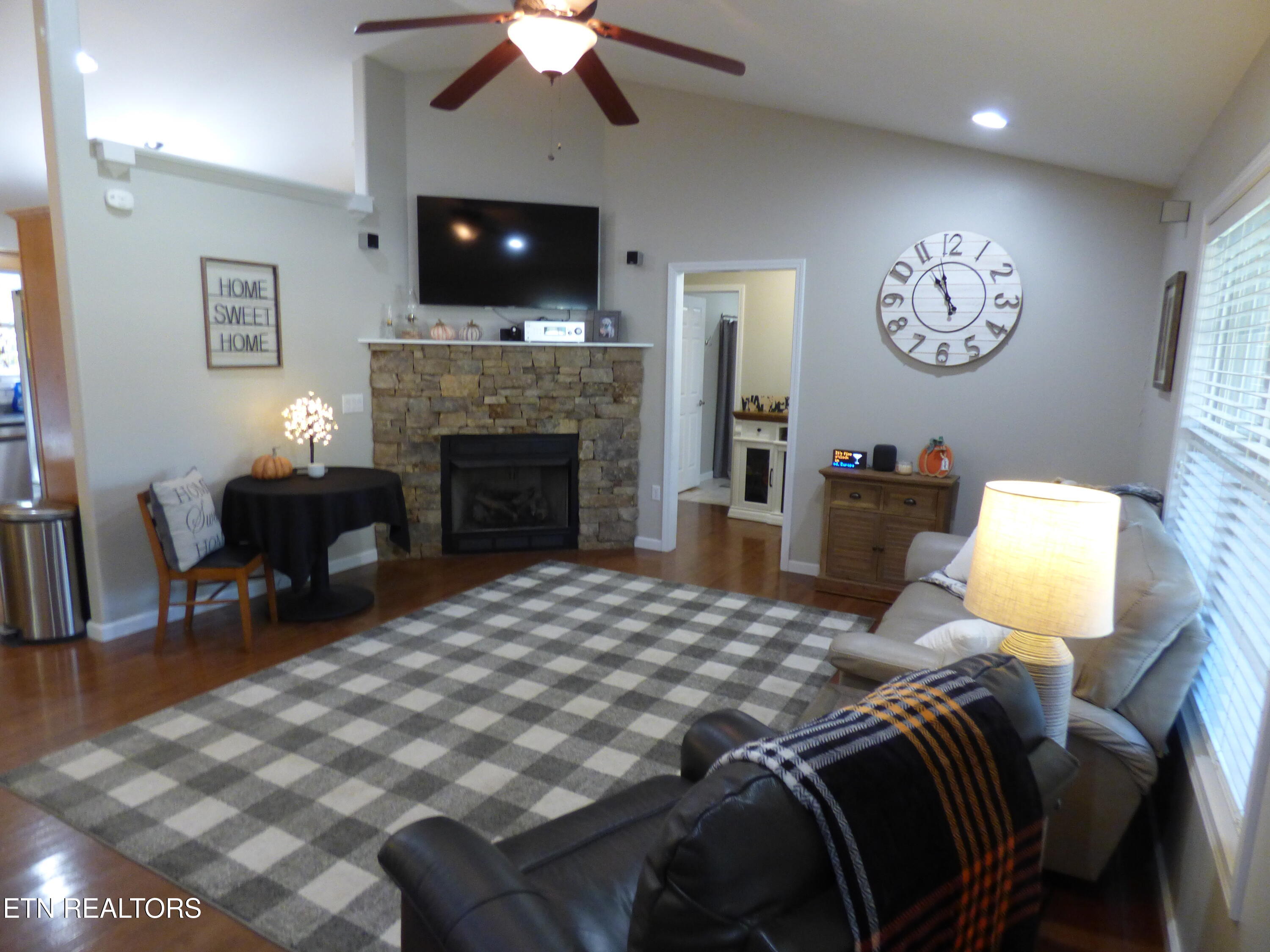 280 E Deer Creek Drive Crossville TN 38571
