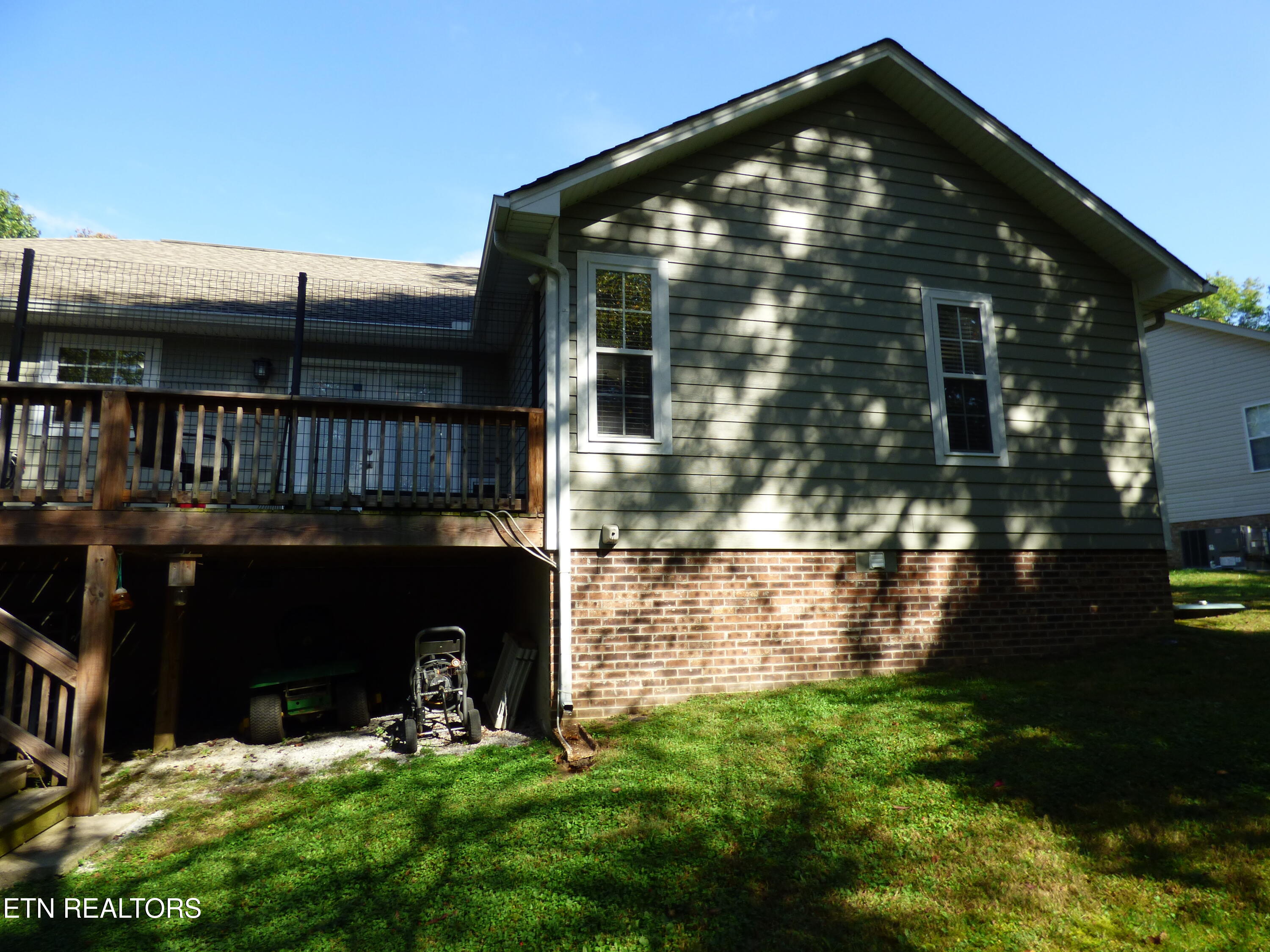 280 E Deer Creek Drive Crossville TN 38571
