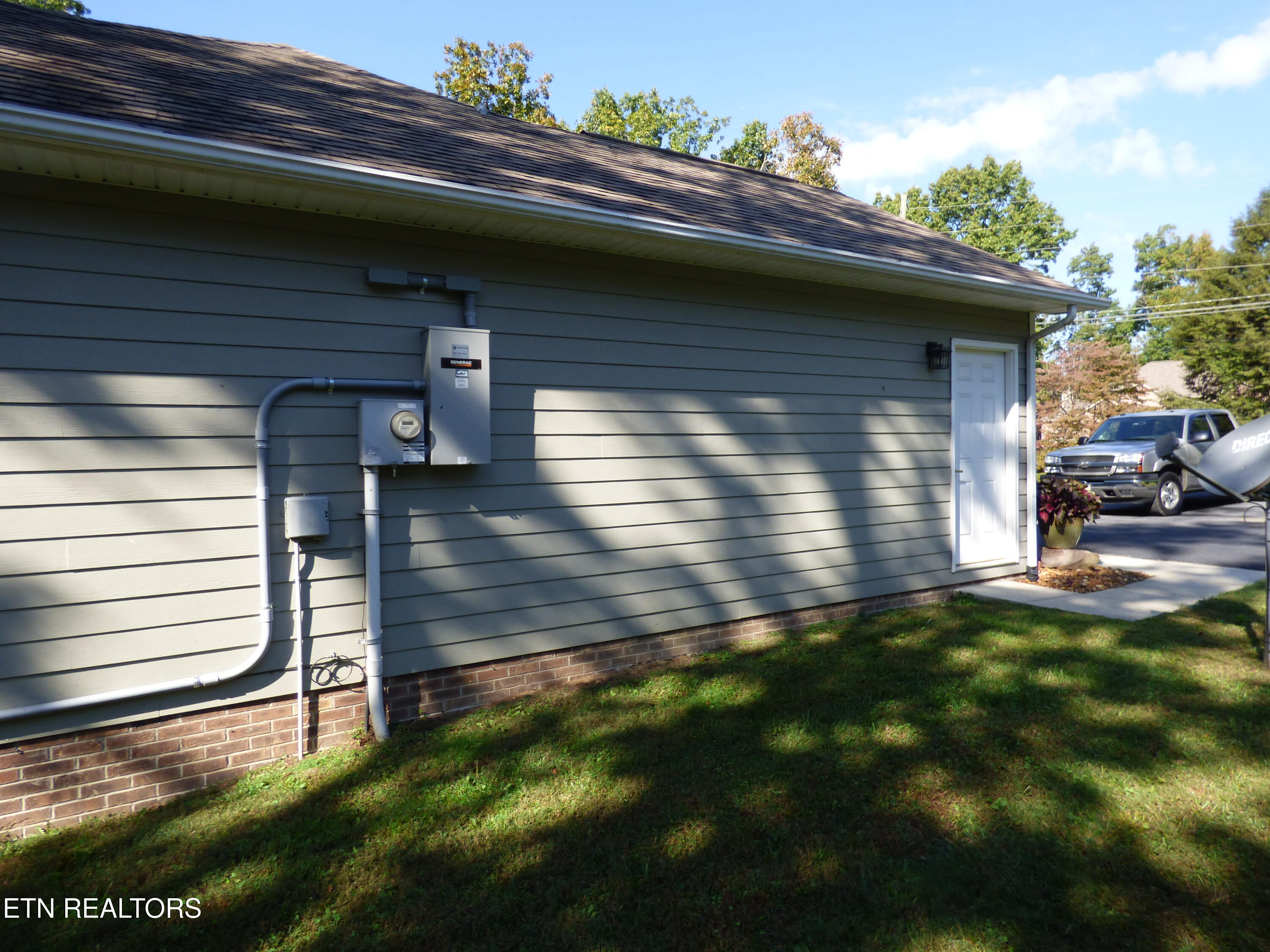 280 E Deer Creek Drive Crossville TN 38571