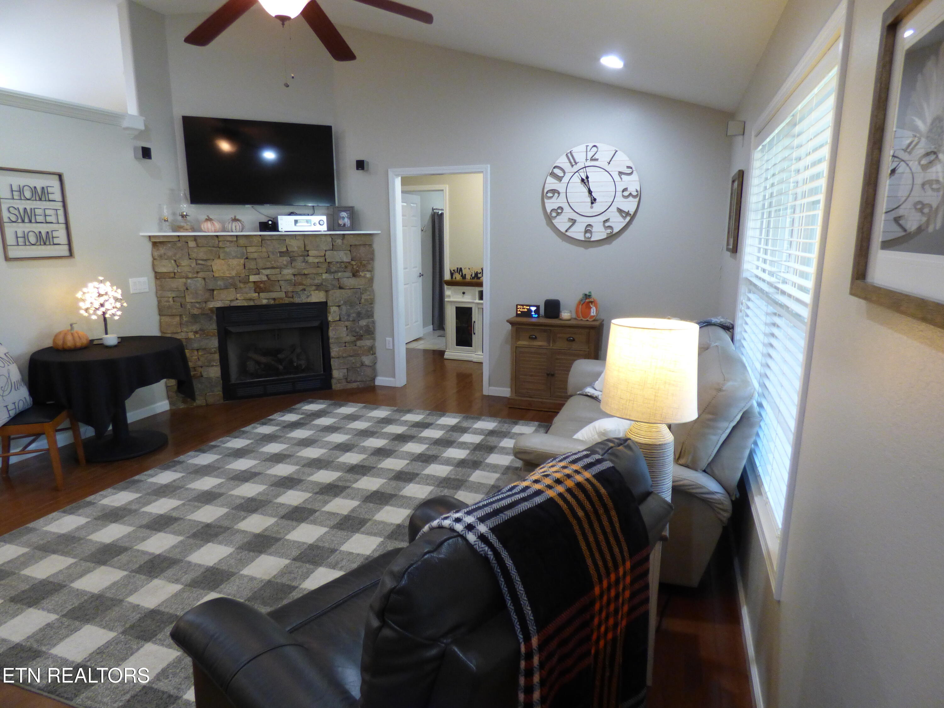 280 E Deer Creek Drive Crossville TN 38571