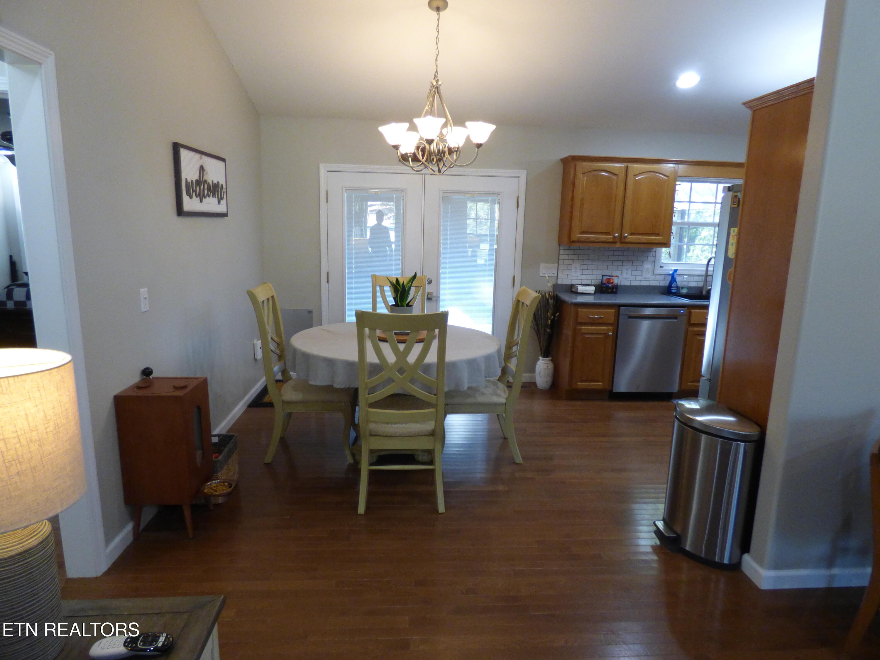 280 E Deer Creek Drive Crossville TN 38571