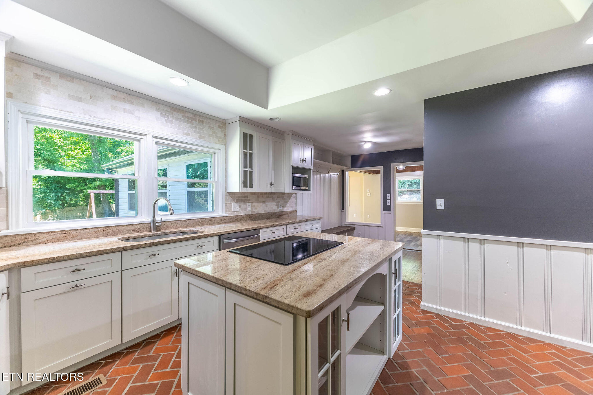 244 Guinnwood Lane Knoxville TN 37922