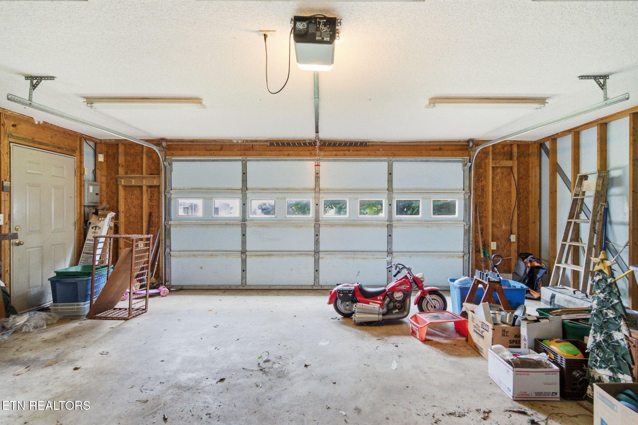 935 Sugarwood Drive Maryville TN 37803