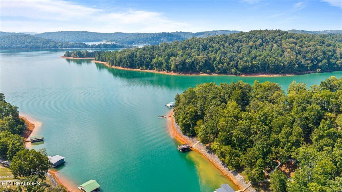241 Deer Run Point Lafollette TN 37766