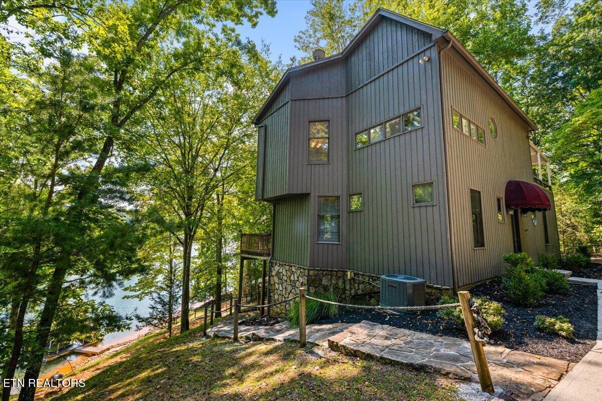 241 Deer Run Point Lafollette TN 37766