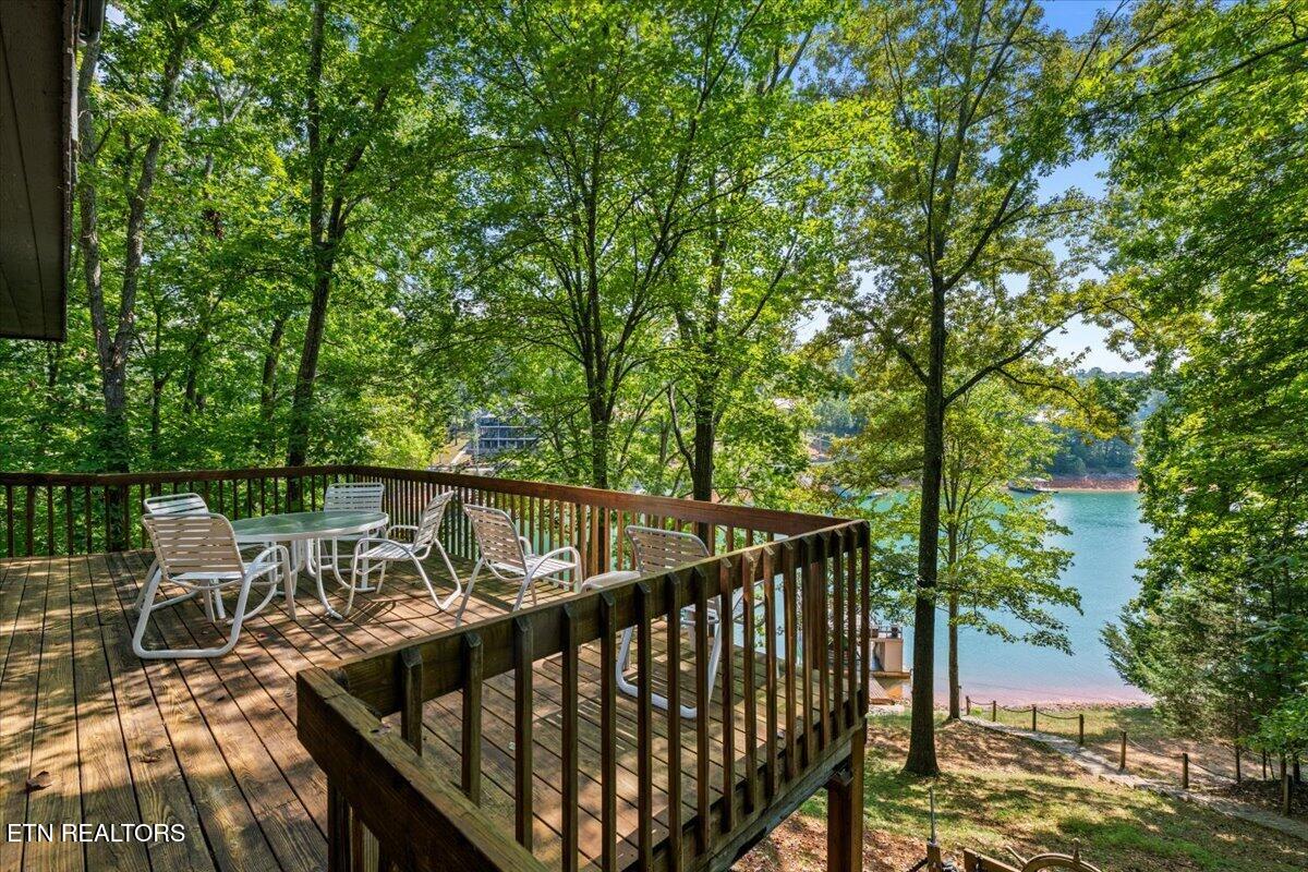 241 Deer Run Point Lafollette TN 37766