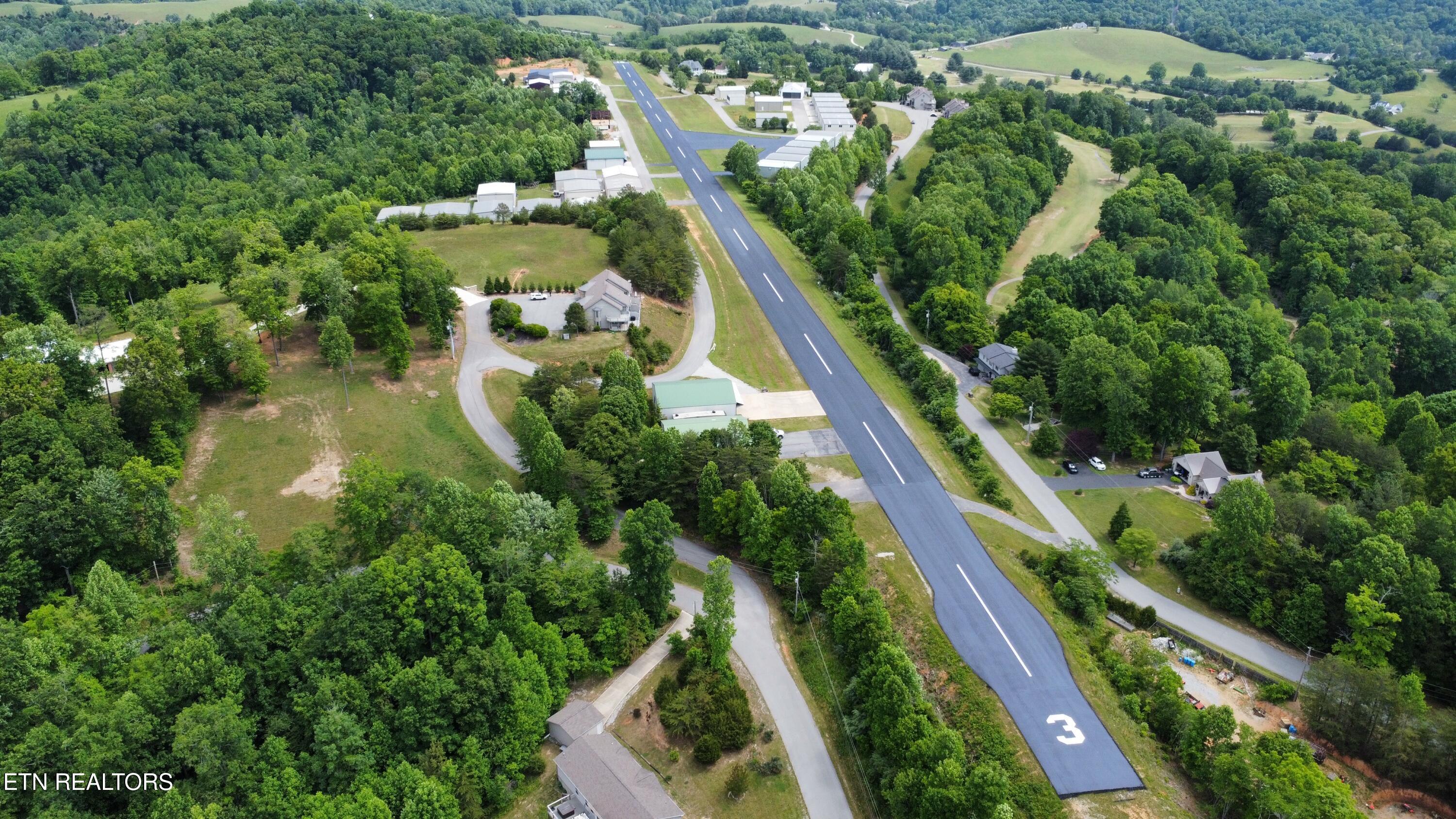 241 Deer Run Point Lafollette TN 37766