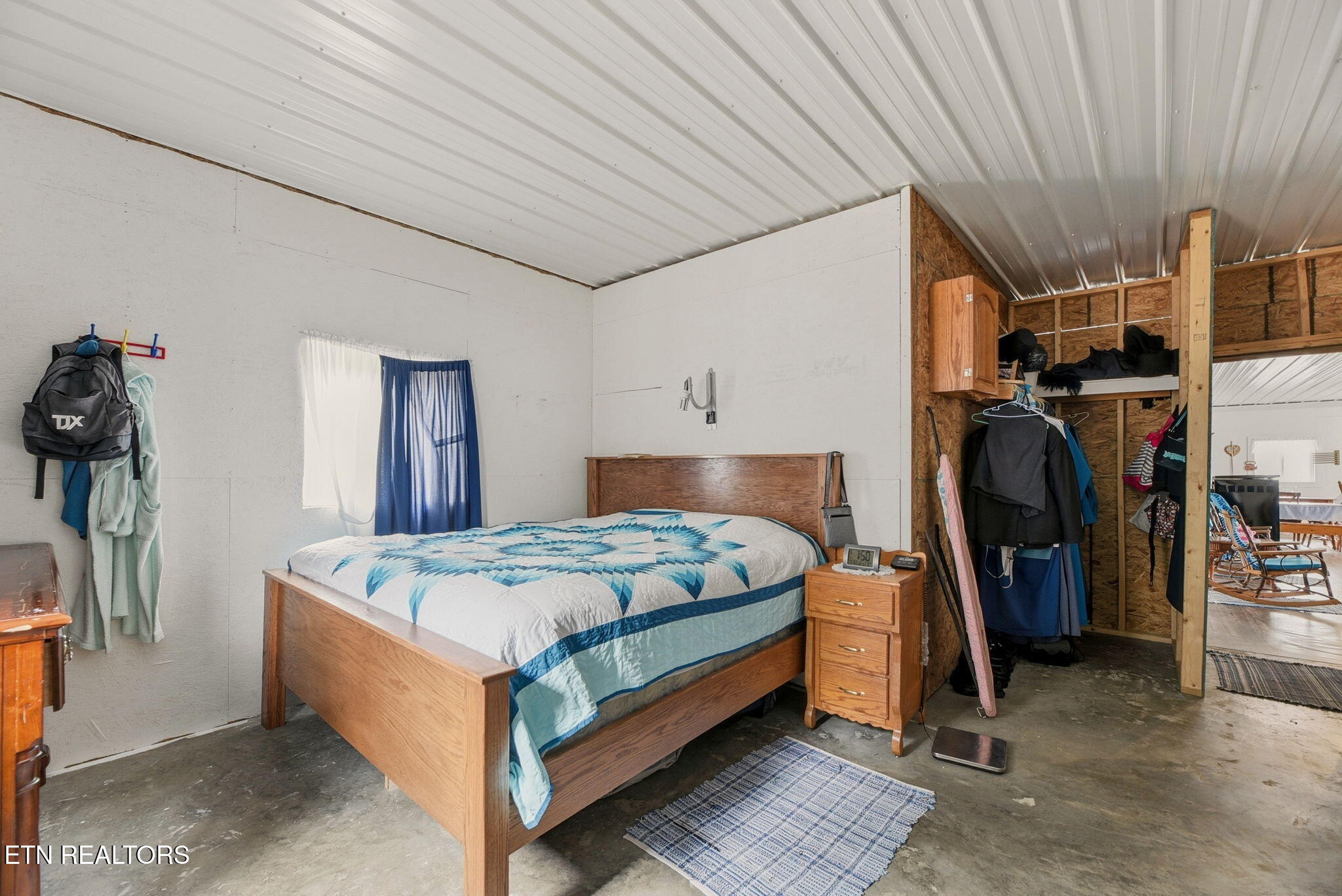 337 Old Collins Deer Lodge TN 37726